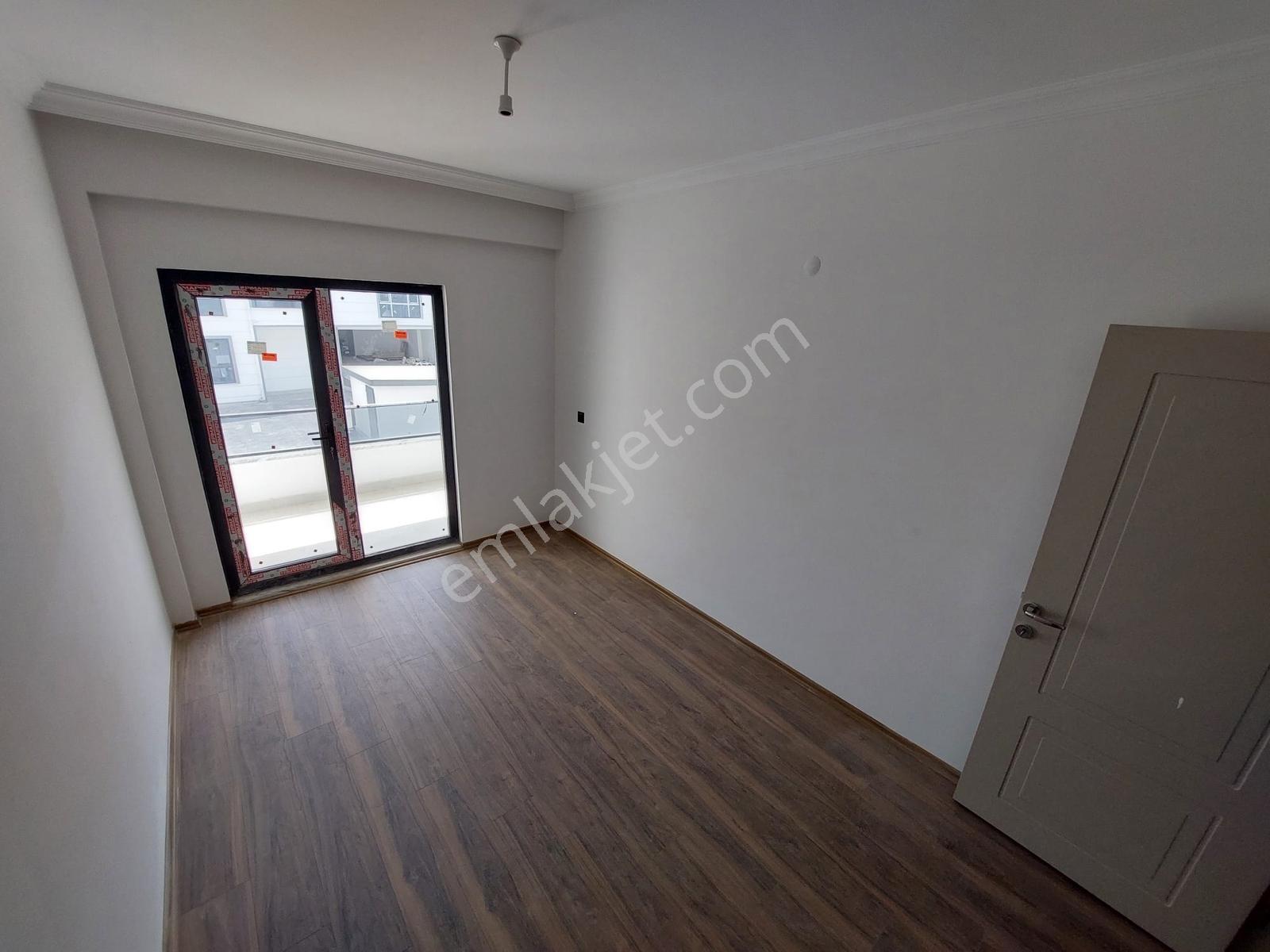 Beşevler Yıldırım Cad 4+1 190 M2 2,kat Kombili Sıfır Daire - Görsel 23