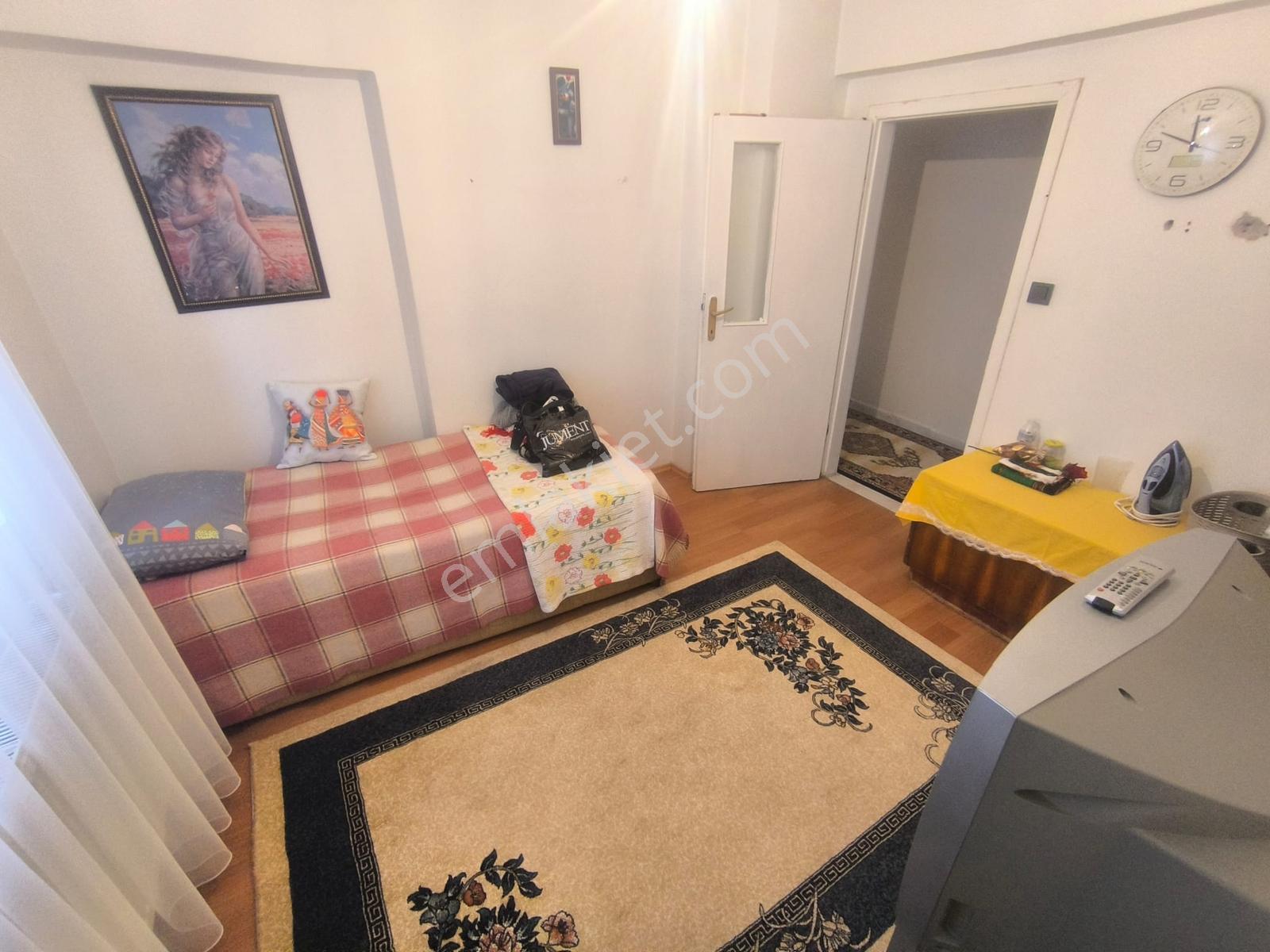 Ufuktepe Merkez'de Orta Kat Eşyalı 3+1 Kiralık Daire - Görsel 4
