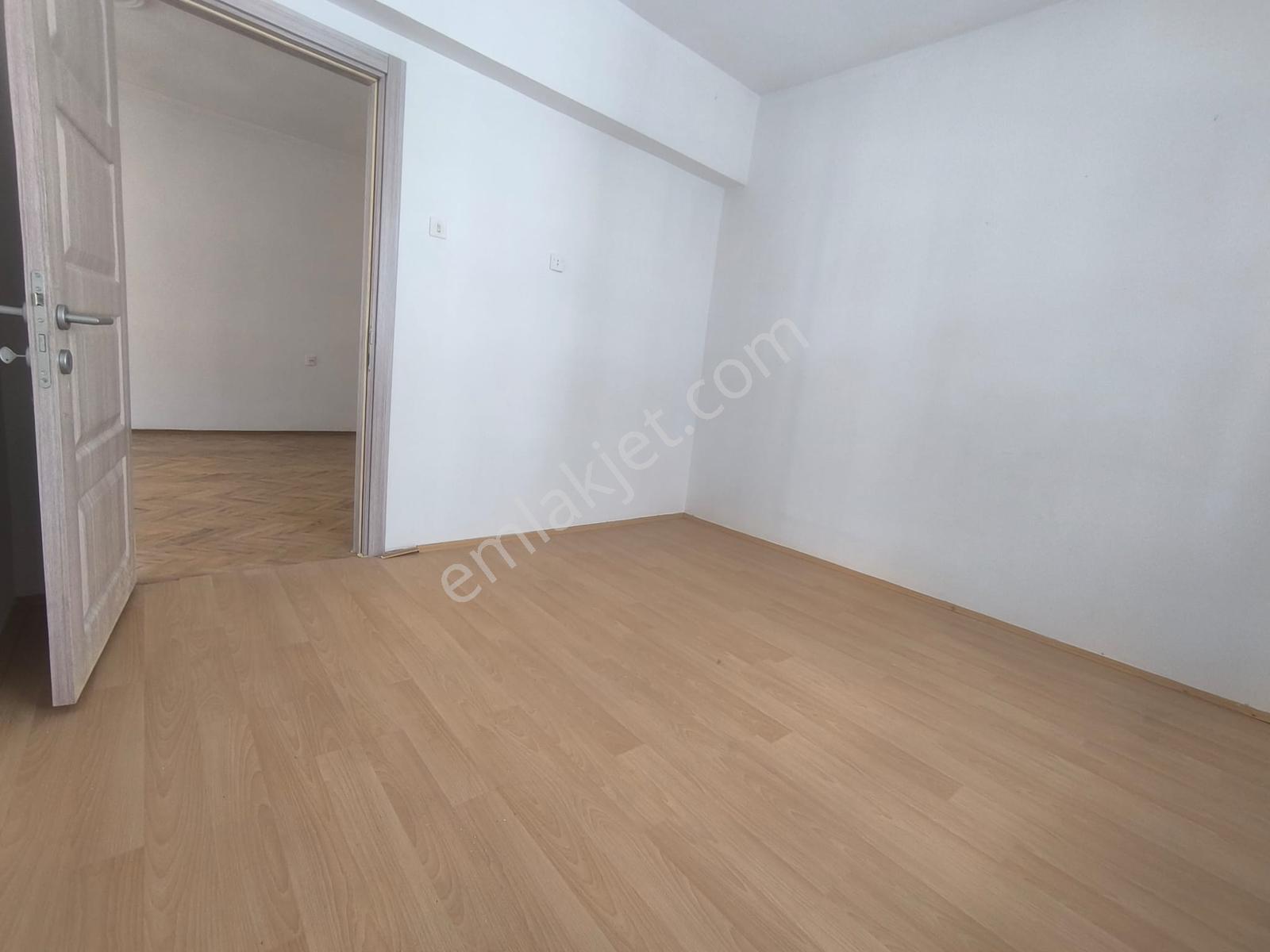 Keçiören Ufuktepe'de Cadde Üstü 3+1+kiler Üst Kat Kiralık Daire - Görsel 18