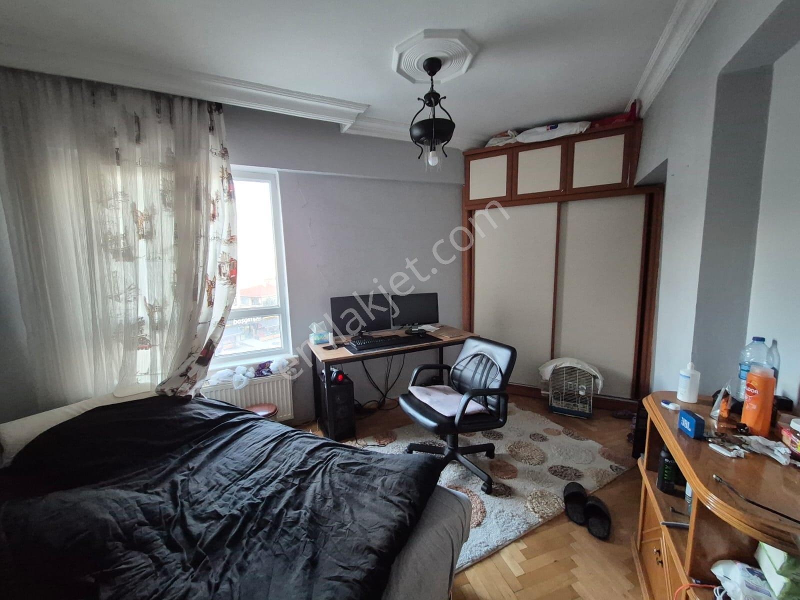 Acil Ufuktepe'de Cadde Üzeri Manzaralı Kiracılı Yatırımlık Daire - Görsel 15
