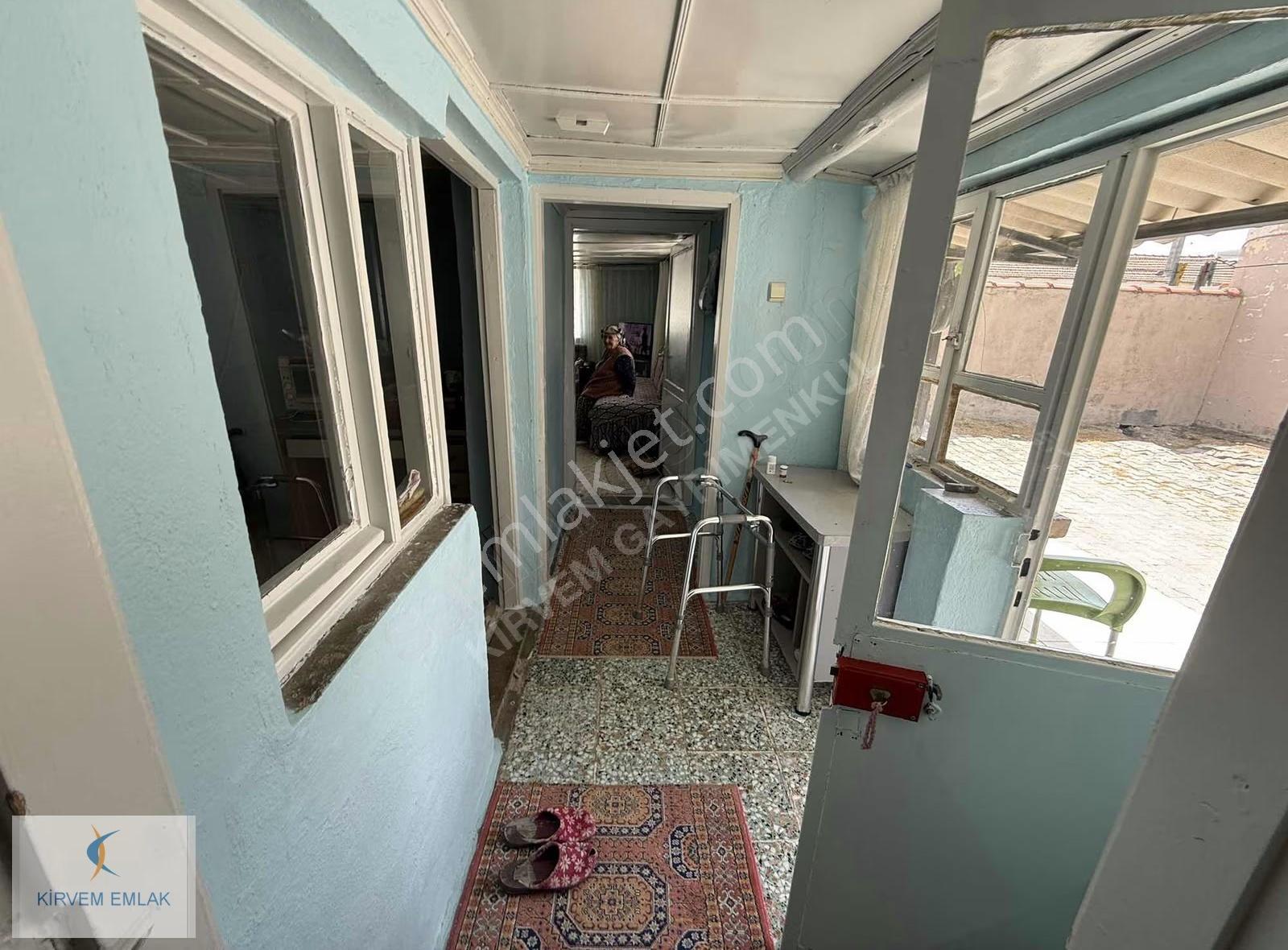 Kirvem Emlak'tan Koldere Mah. De Tek Arsa İçerisinde Müstakil Ev - Görsel 11