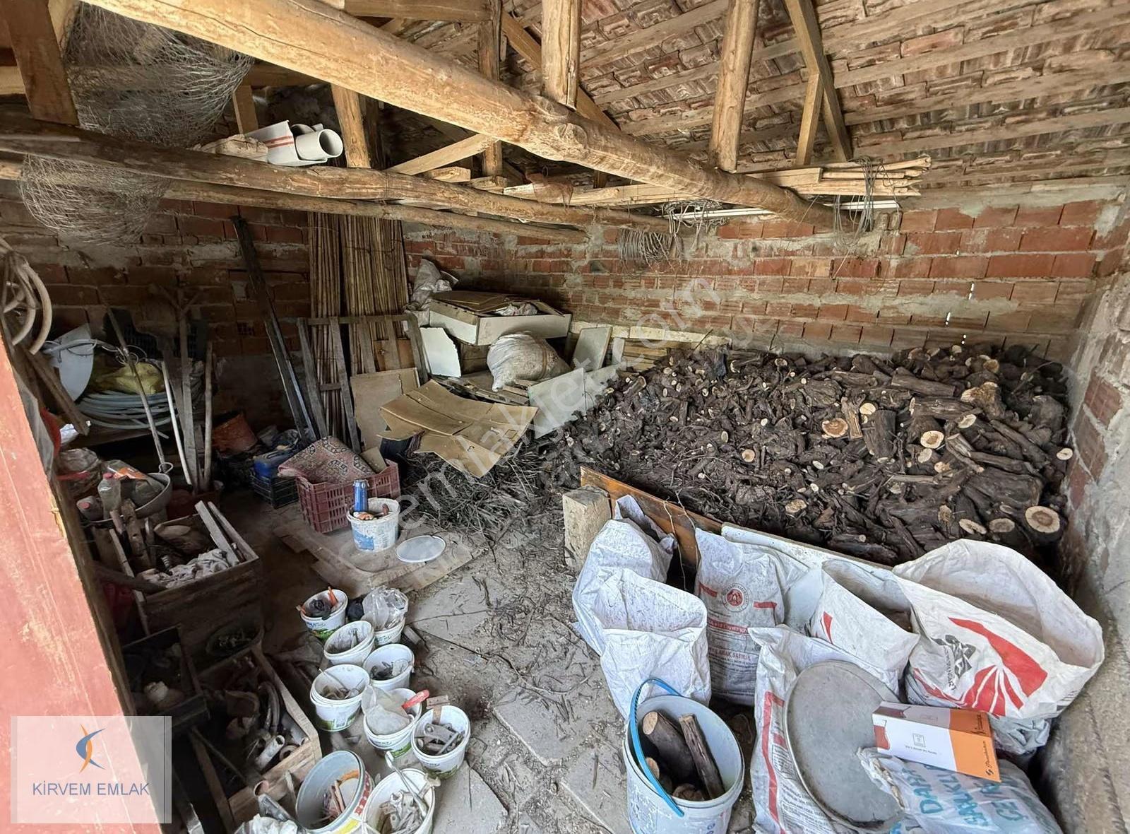 Kirvem Emlak'tan Koldere Mah. De Tek Arsa İçerisinde Müstakil Ev - Görsel 22