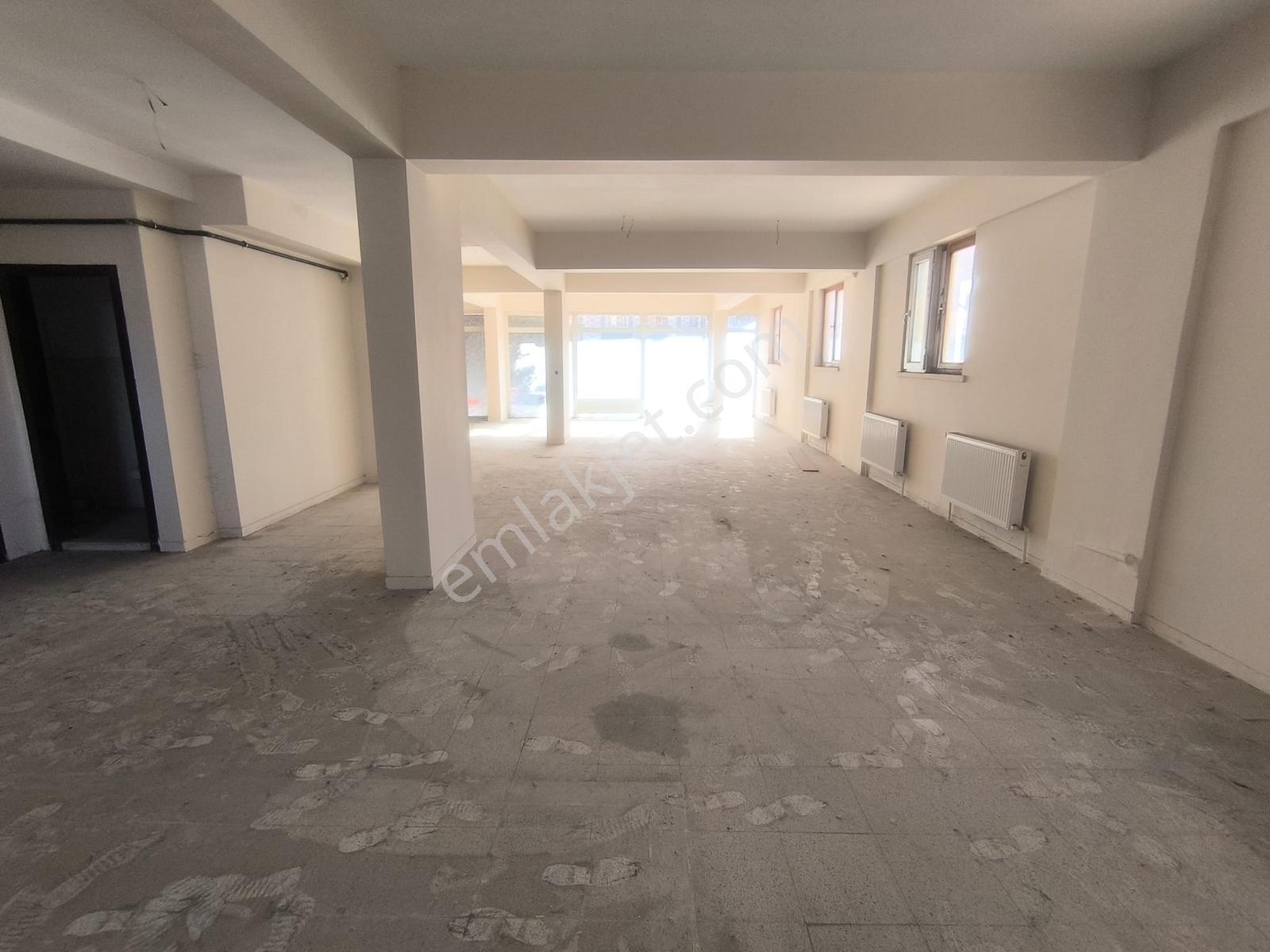 Ufuktepe Cadde Üzeri Geniş Cepheli Her İşe Uygun Satılık Dükkan - Görsel 11