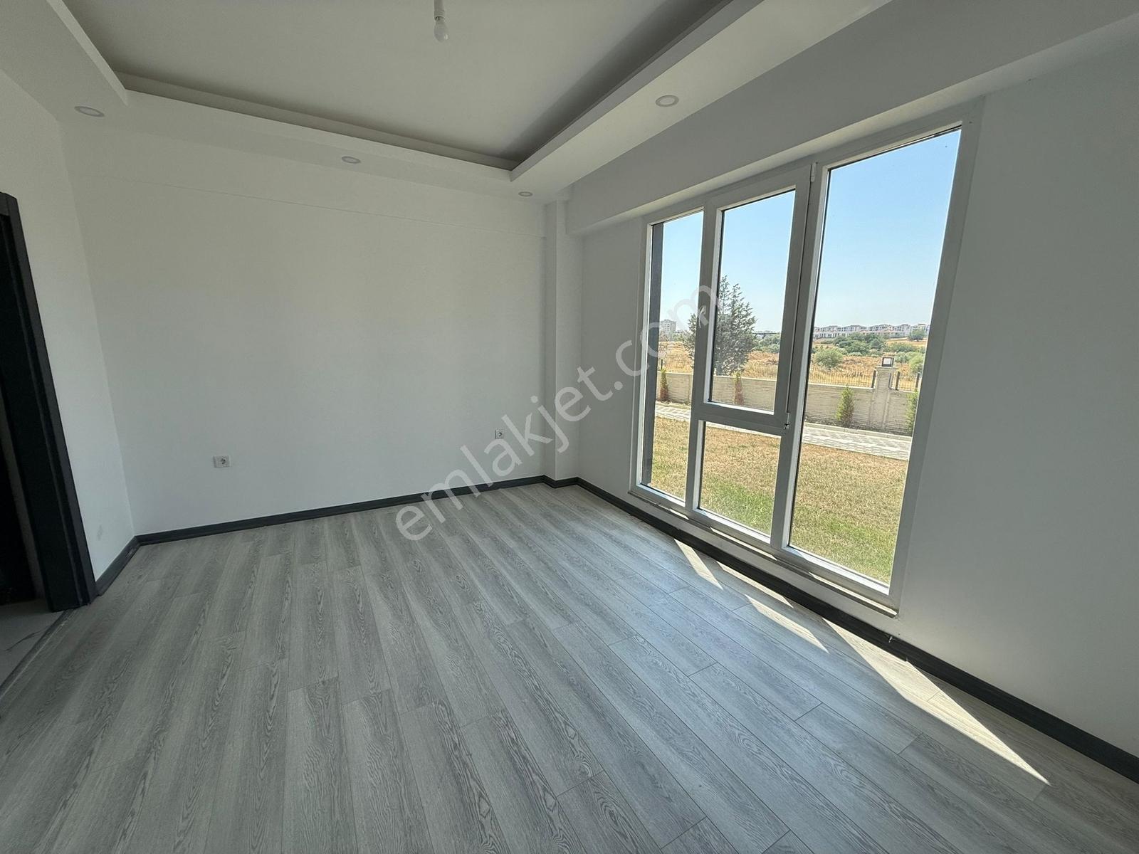 Turyap Hürriyetten İzsiz Towers Da Giriş Kat 2+1 Kiralık Daire - Görsel 14