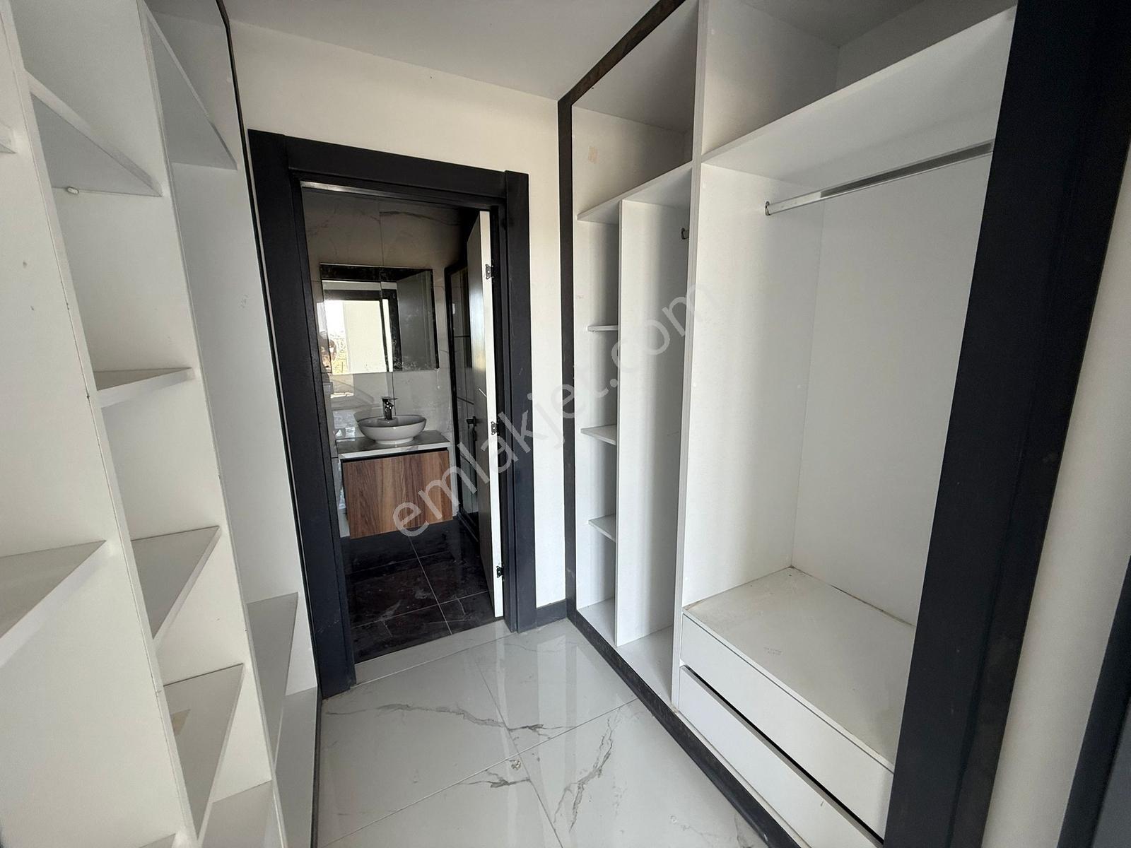 Turyap Hürriyetten İzsiz Towers Da Giriş Kat 2+1 Kiralık Daire - Görsel 22