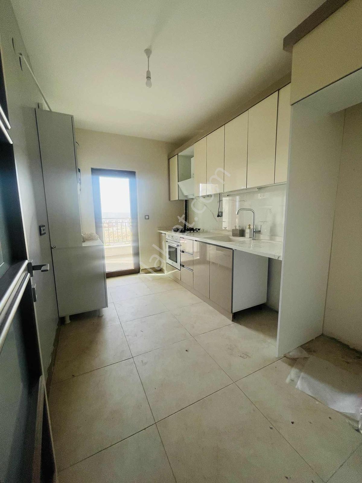 Güç Emlaktan Yeni Batıkent Tokiler De Kiralık 3+1 Daire - Görsel 5
