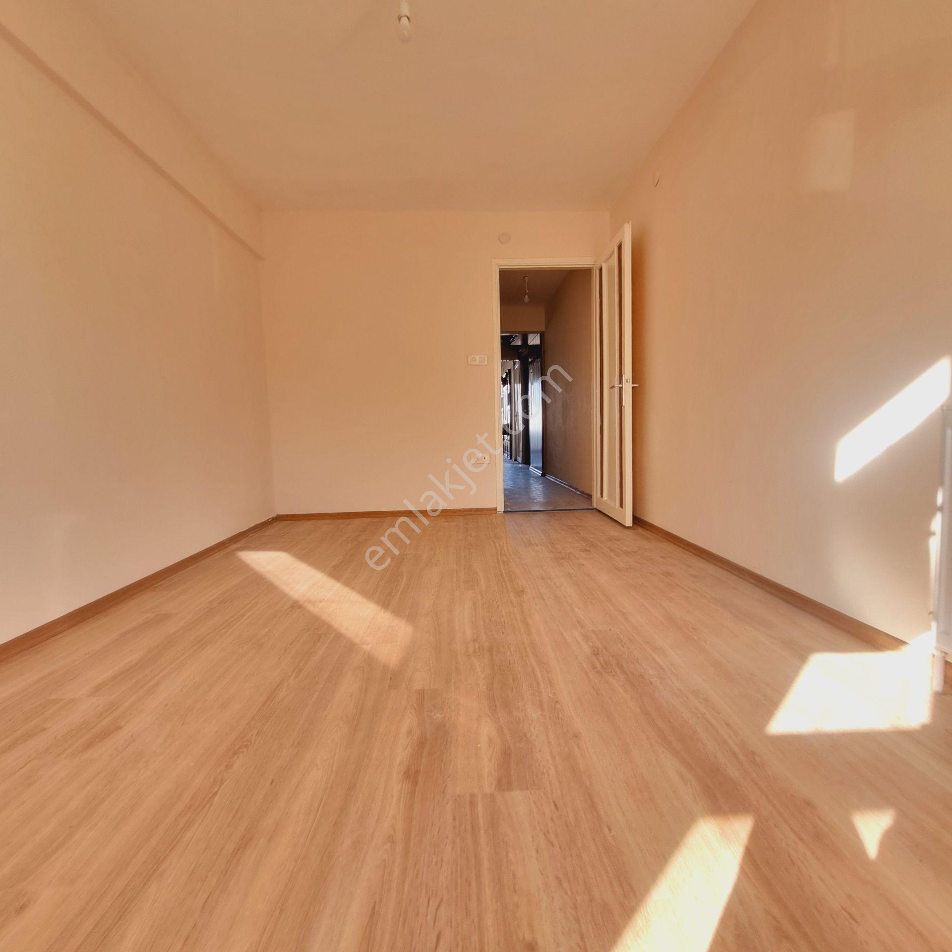 Güzelyalı Mahallesinde Deniz Manzaralı Kiralık Daire - Görsel 29