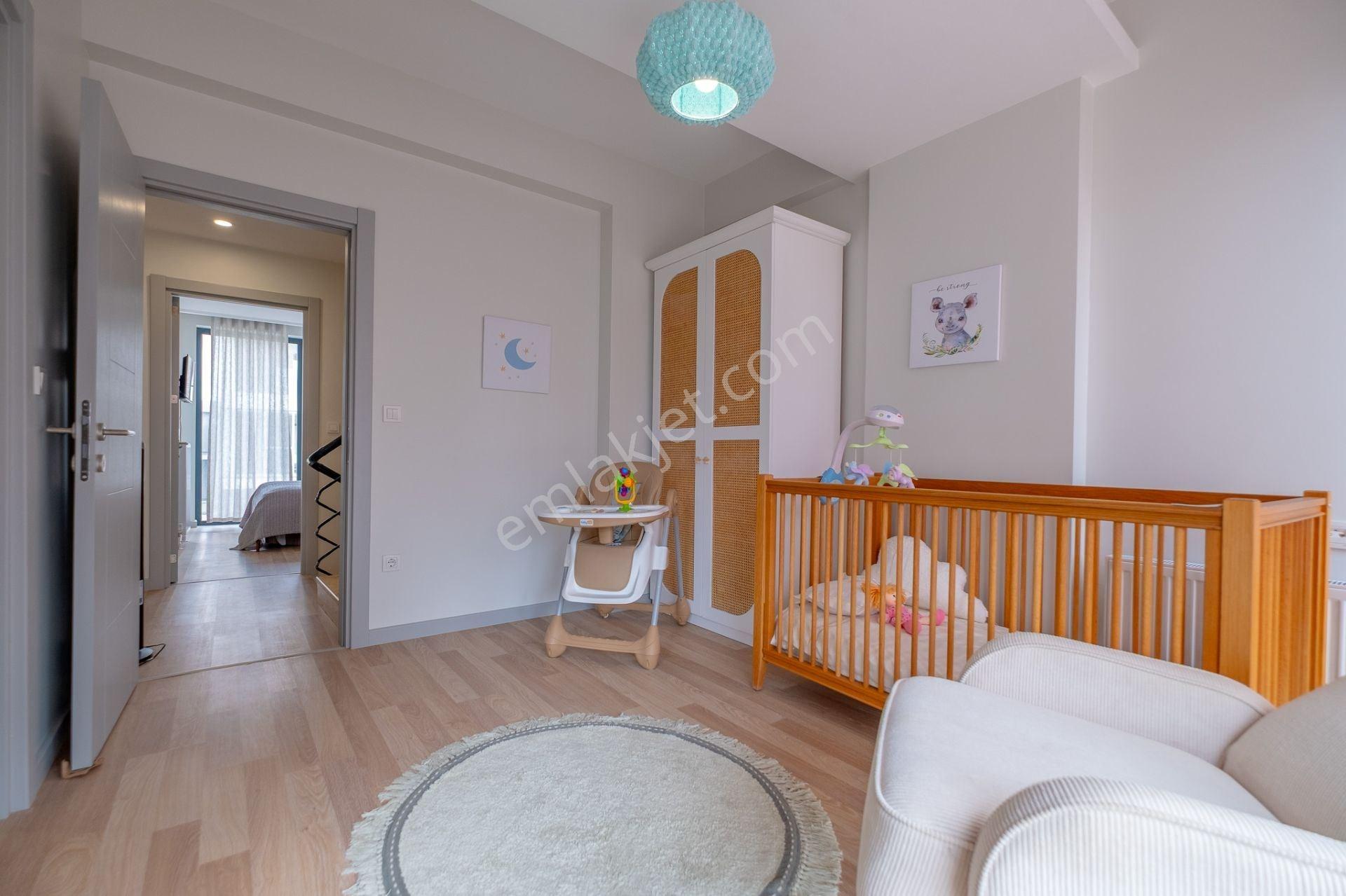 Bahçeşehirde Hemen Teslim Satılık 4+1 Villa Vadeli Ödeme İmkanı - Görsel 22