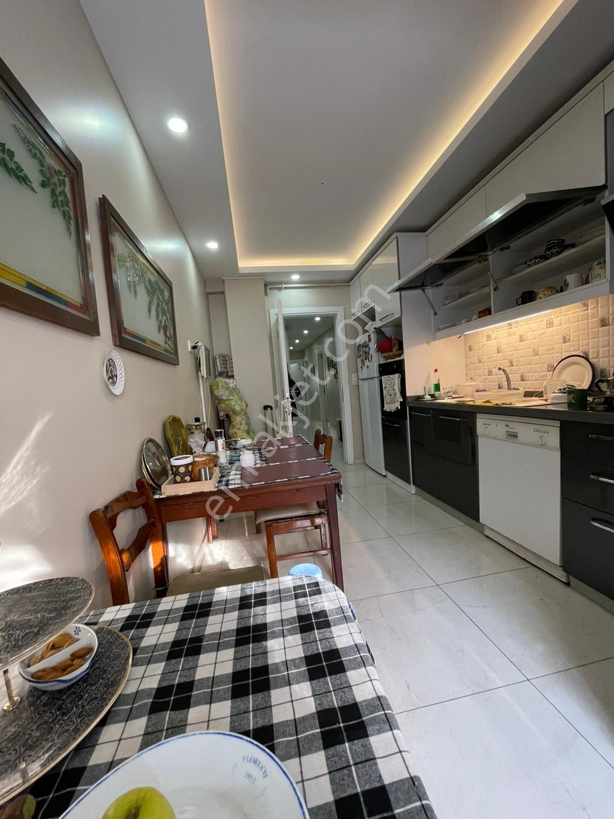 Yeşilköy'de 3+1 Satılık Arakat - Görsel 12