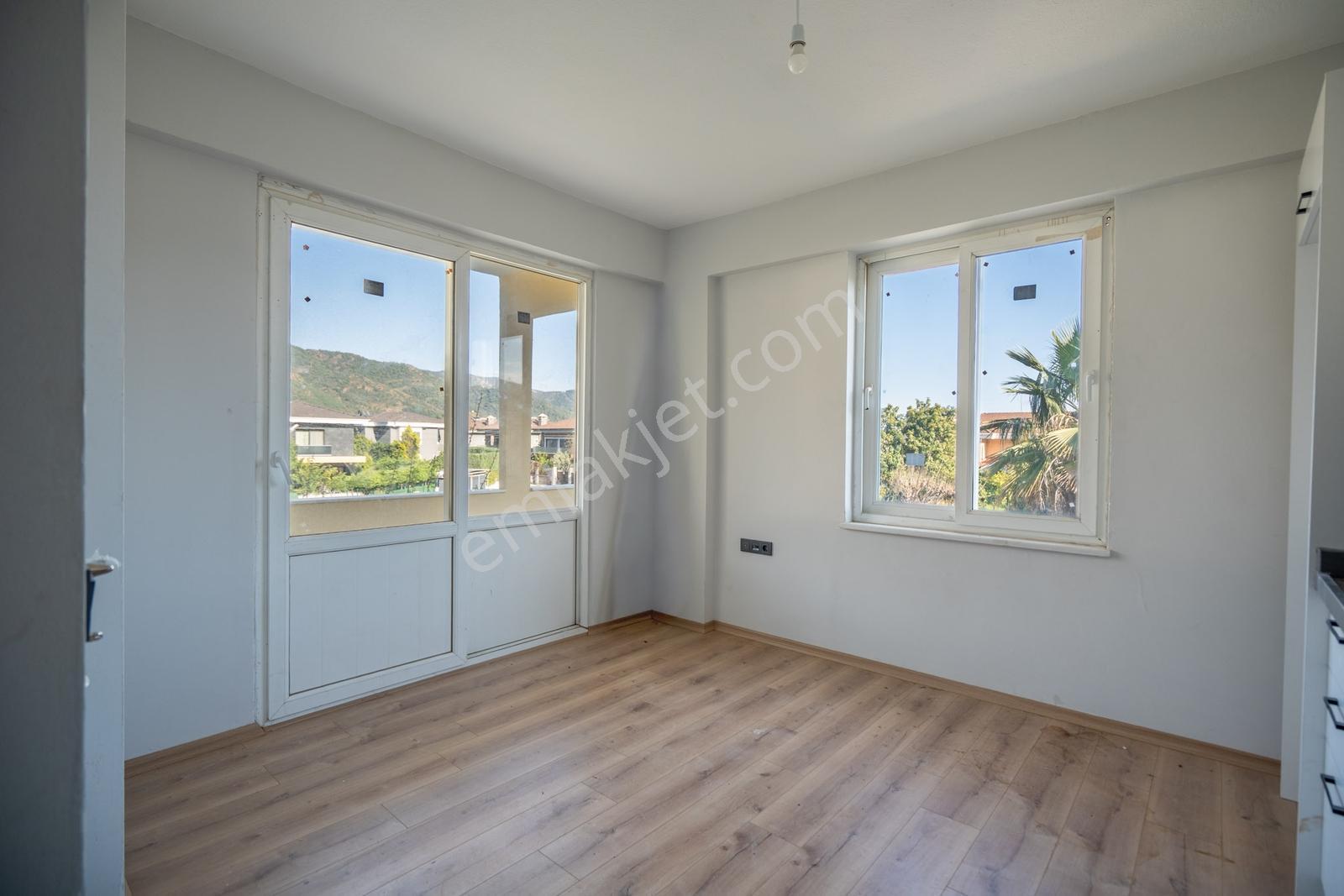 Cb Marina'dan Çamdibi Mh Bağlaiçinde Kiralık Eşyasız 2+1 Daire - Görsel 8