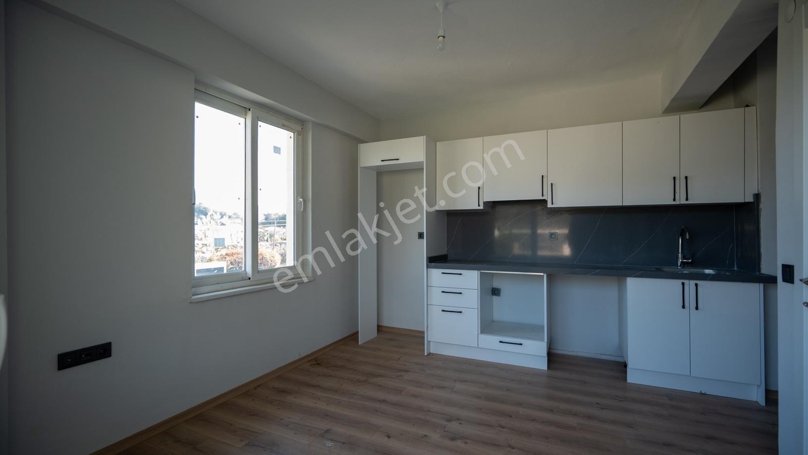 Cb Marina'dan Çamdibi Mh Bağlaiçinde Kiralık Eşyasız 2+1 Daire - Görsel 16