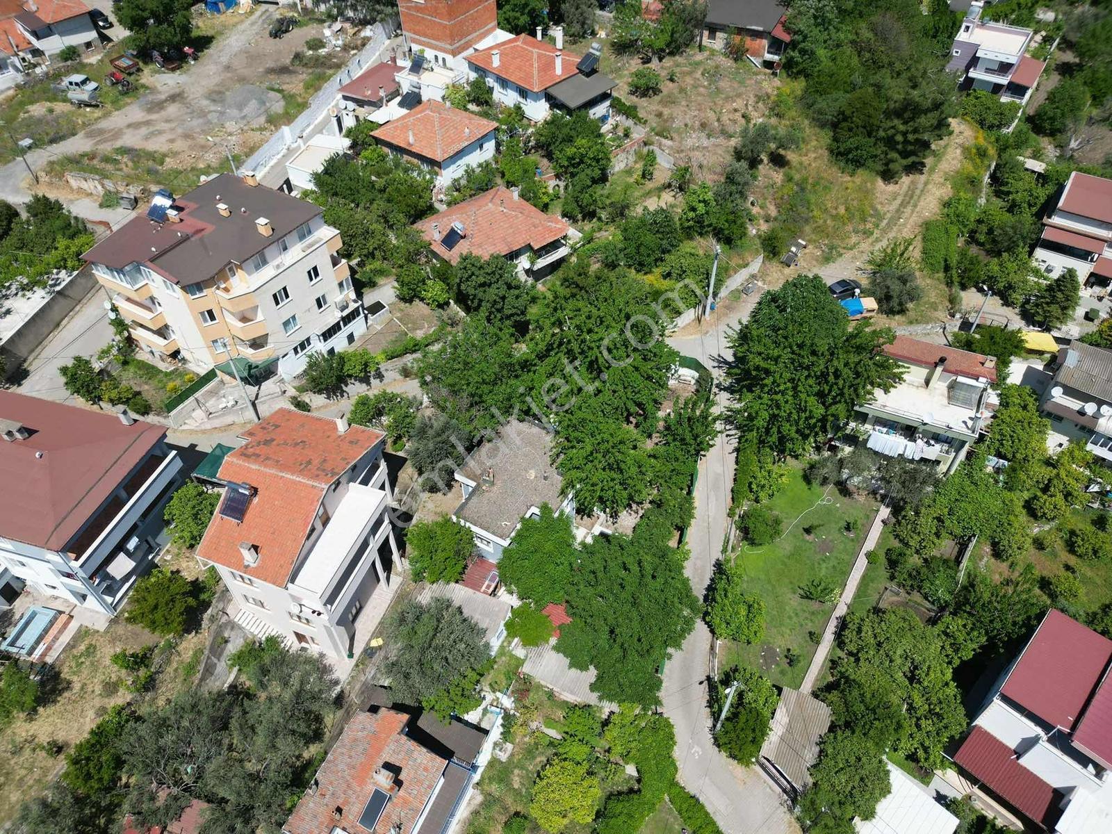 Parladan Kızılkeçilide İçinde Evi Bulunan 3kat %40 İmarlı Arsa - Görsel 17