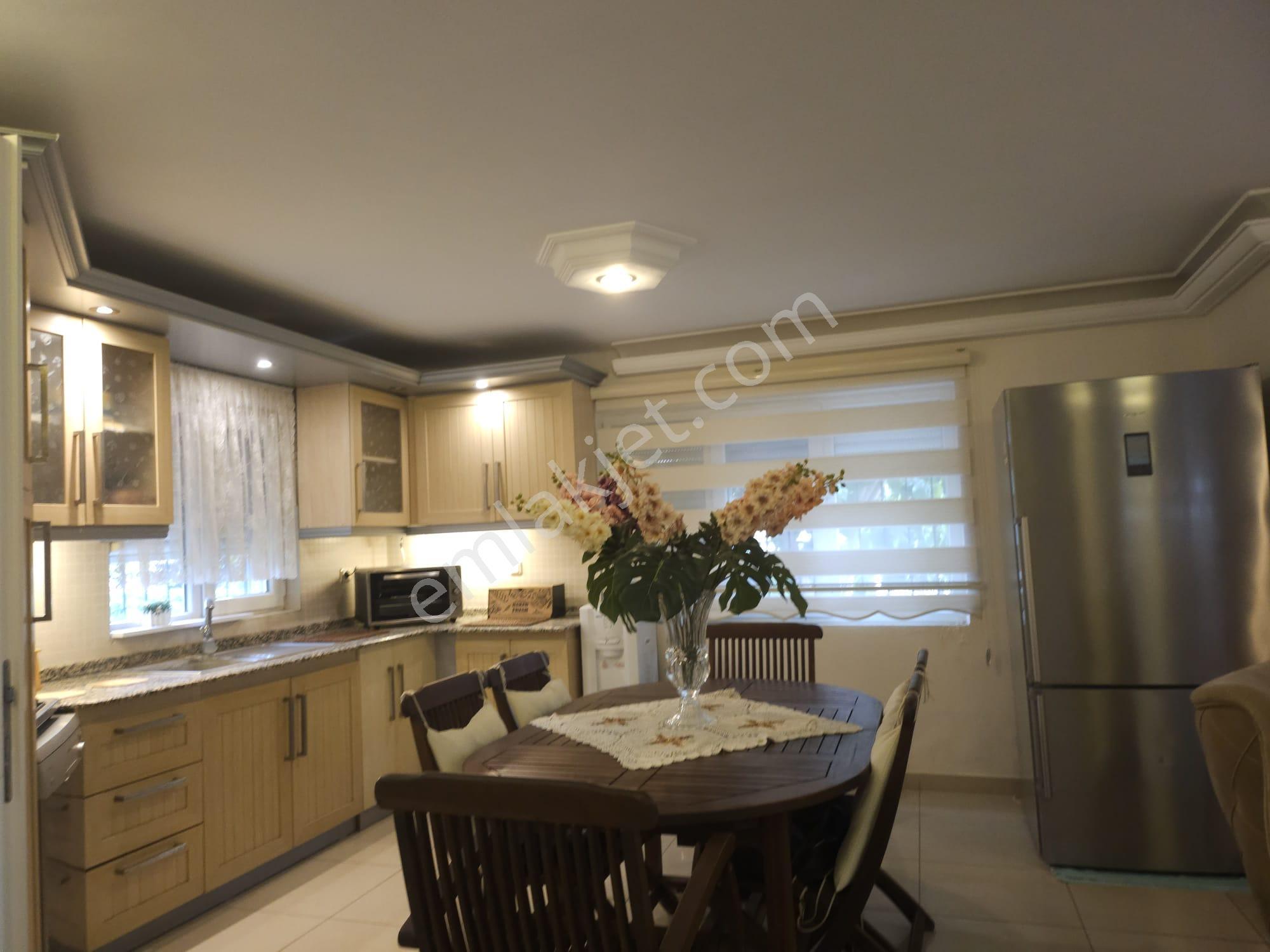 Akbük Koyunda Denize 180 Metrede Havuzlu Site İçi Müstakil 3+2 Acil Satılık - Görsel 28