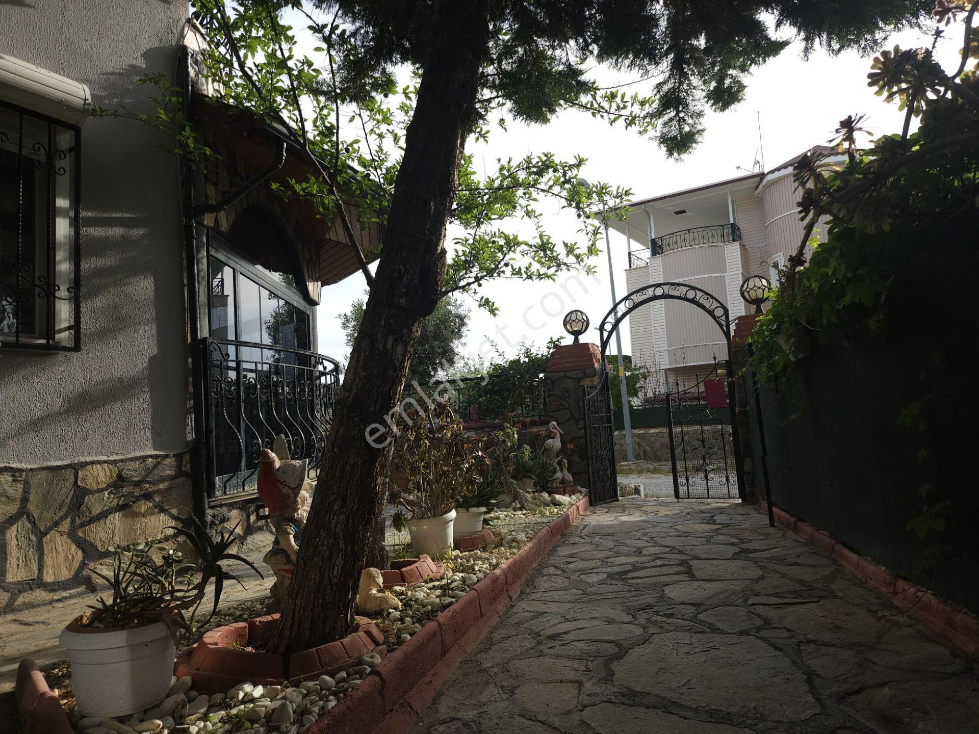 Akbük Koyunda Denize 180 Metrede Havuzlu Site İçi Müstakil 3+2 Acil Satılık - Görsel 30