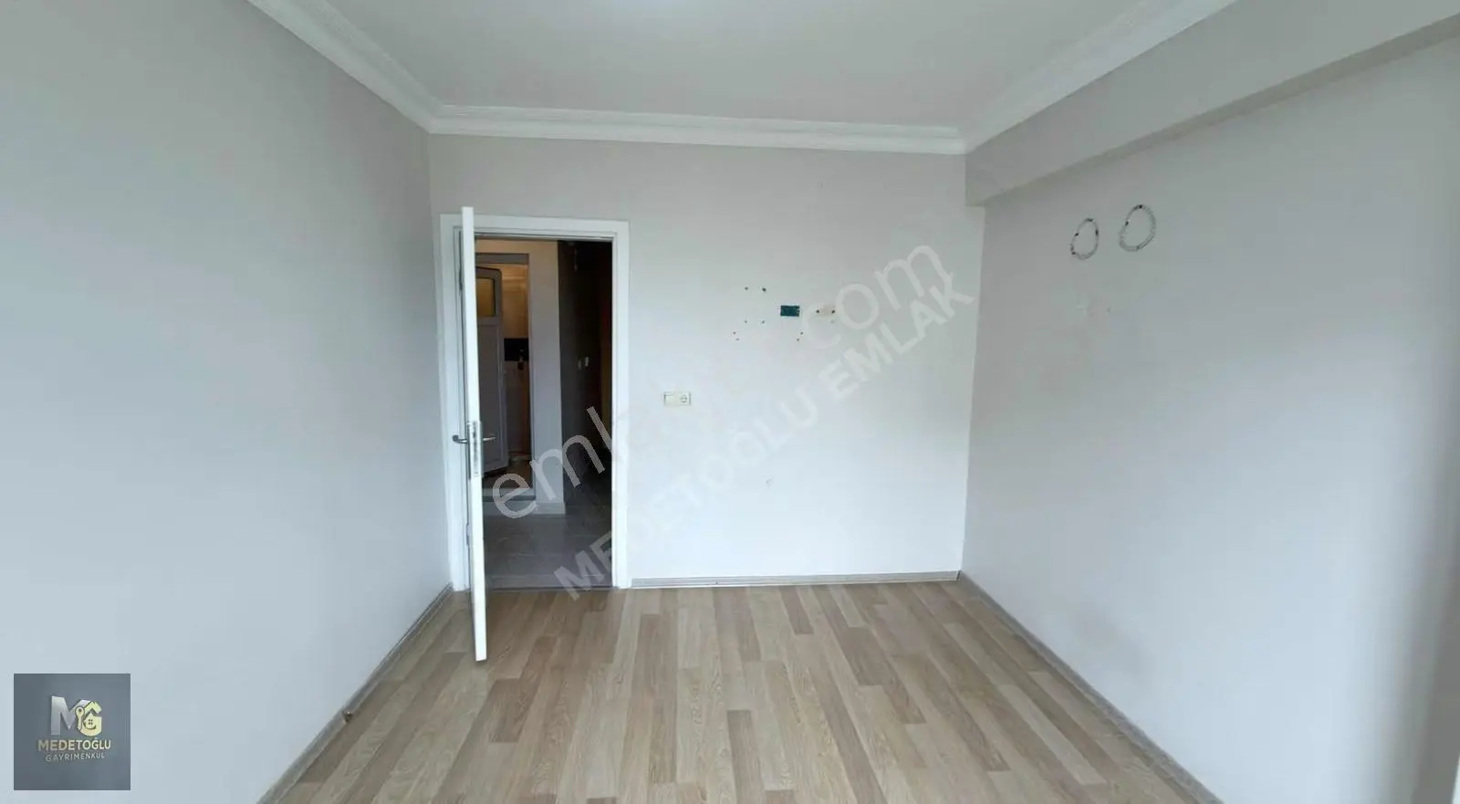 Medetoglu Gayrimenkul Den Bahar Caddesinde Kiralık 2+1 - Görsel 4