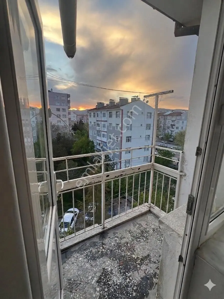 Konya Selçuklu Malazgirt Mah.barış Cad.de 120 M2 3+1 Temiz Bakımlı Satılık Daire - Görsel 19