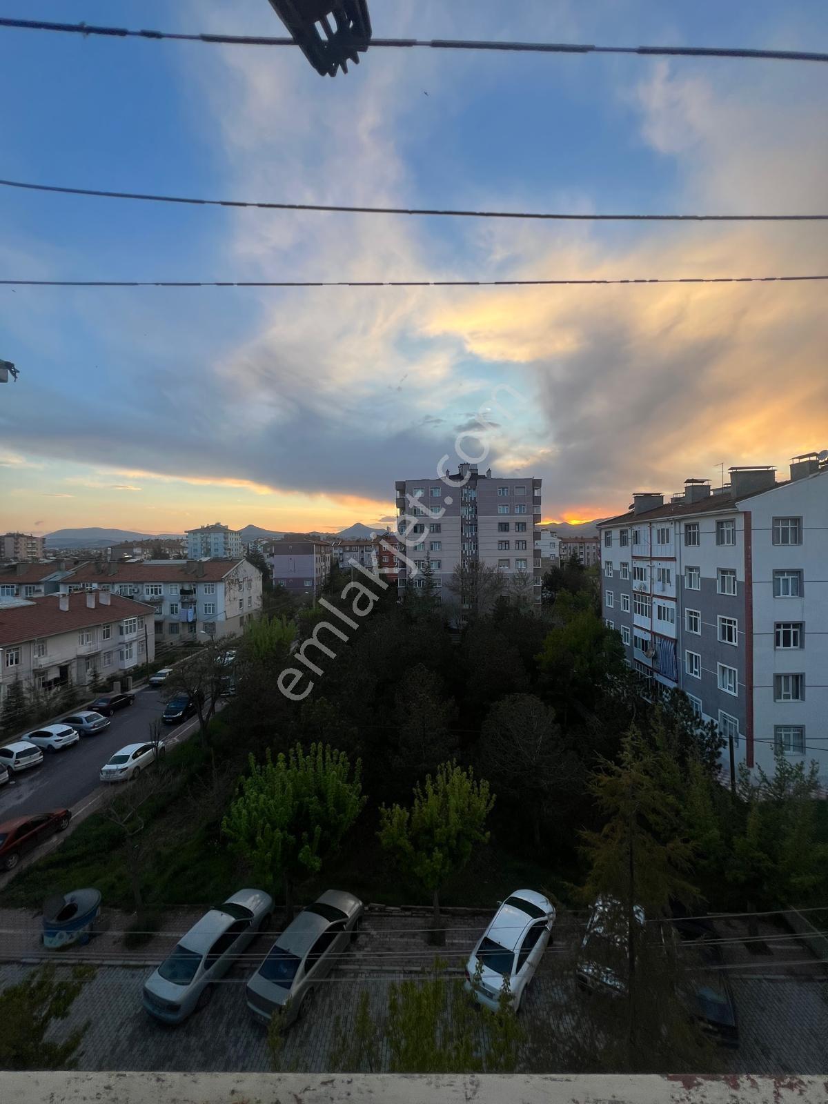 Konya Selçuklu Malazgirt Mah.barış Cad.de 120 M2 3+1 Temiz Bakımlı Satılık Daire - Görsel 14
