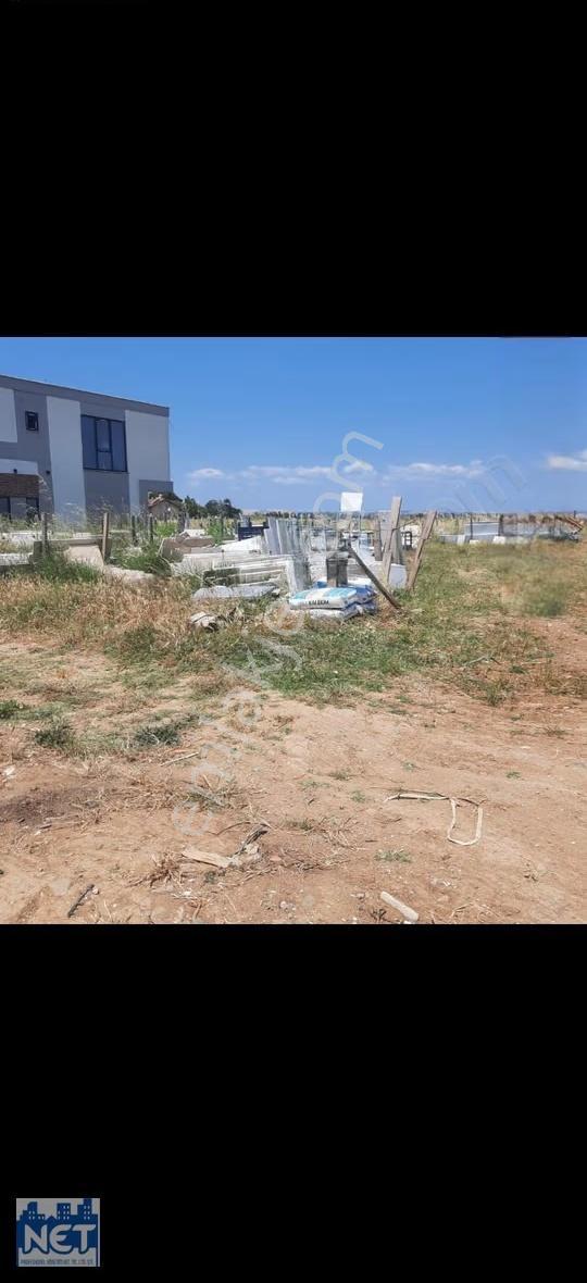 Adatepe'de Deniz Manzaralı Villa Arsası (325m²)