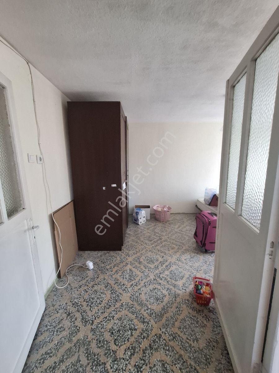 Konak Güney Mahallesinde 3 Adet 2+1 Daireli Satılık Bina - Görsel 4