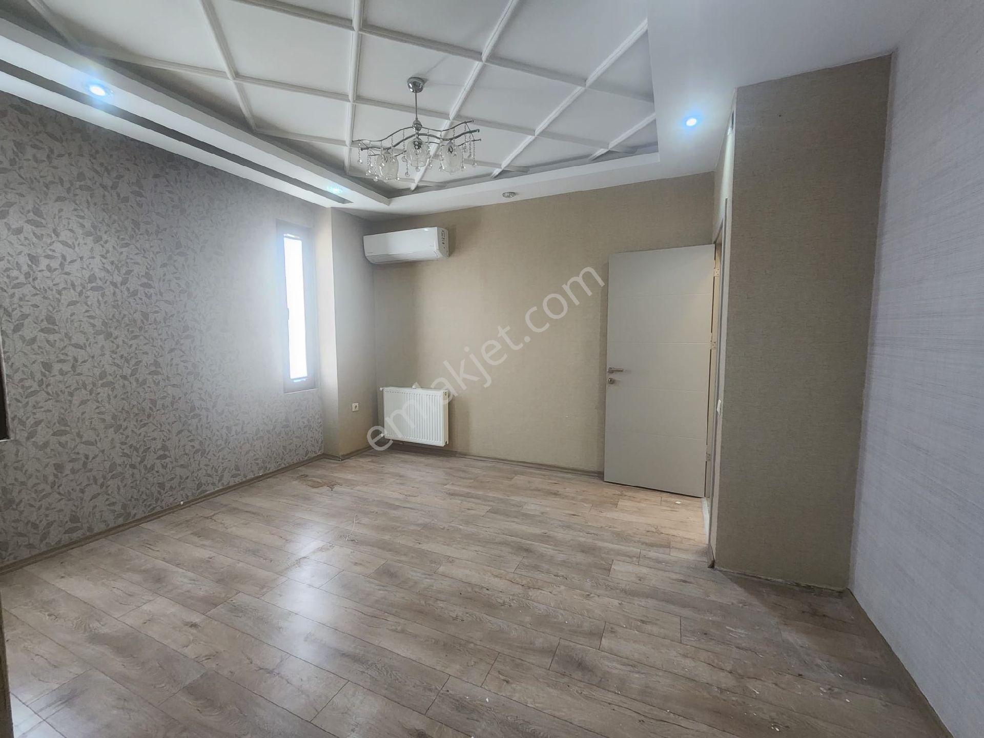 Rastgeldi Gayrimenkul'den Satılık Site İçerisinde 4+1 Daire - Görsel 4