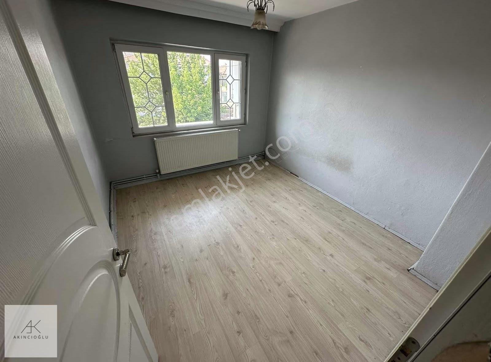 Çarşı Yakını Aziziye Caminin Sokağında 2.kat Kiralık Daire - Görsel 10