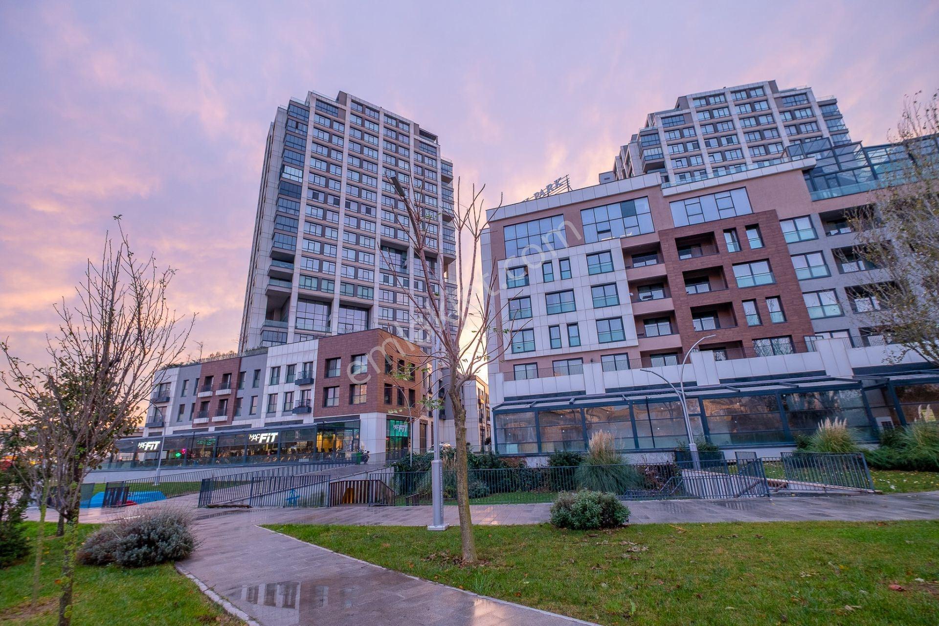 Bahçeşehir Park 'ta Özel Dizaynlı Satılık 4.5 +1 Daire - Görsel 29