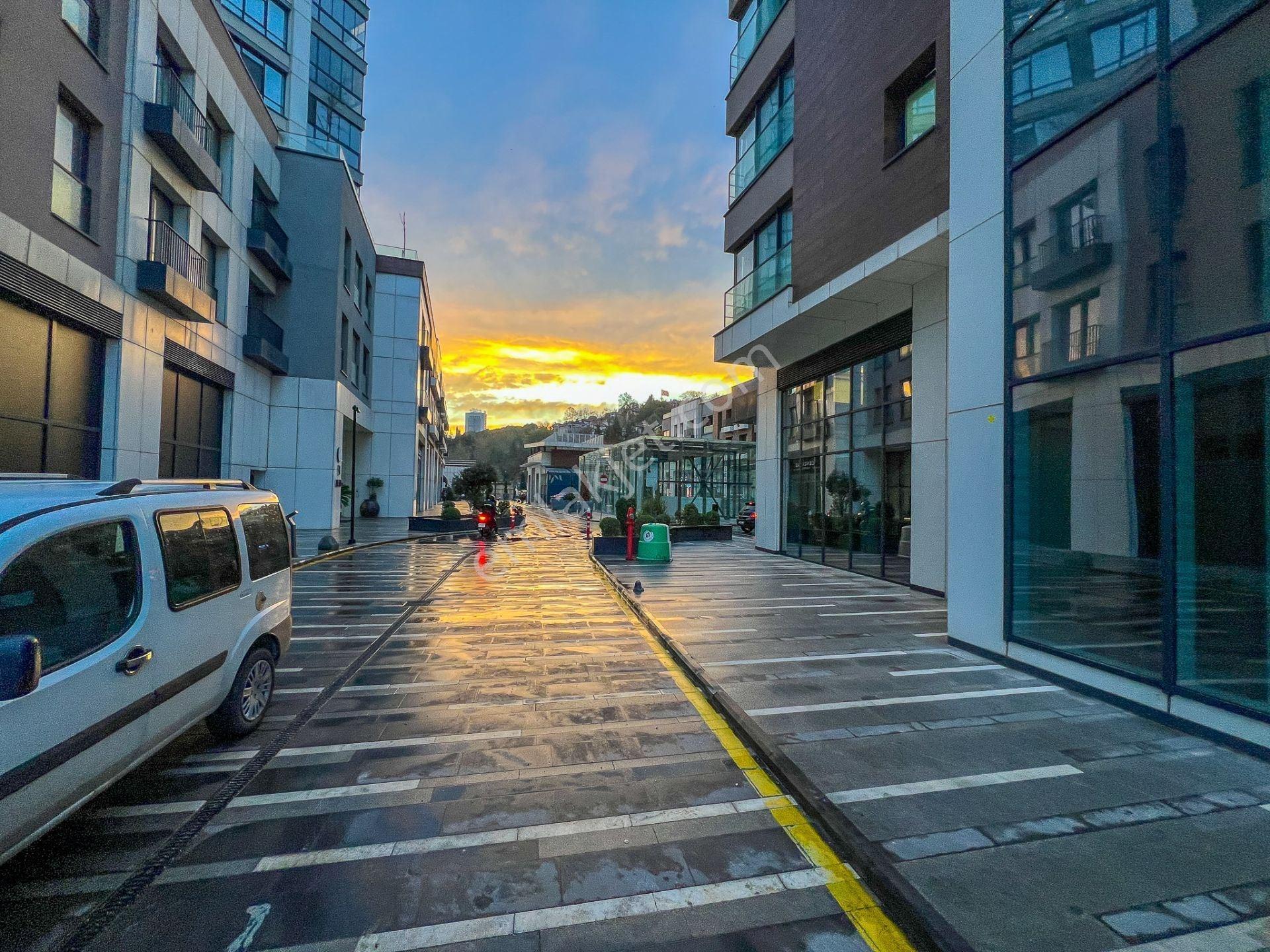 Bahçeşehir Park 'ta Özel Dizaynlı Satılık 4.5 +1 Daire - Görsel 33