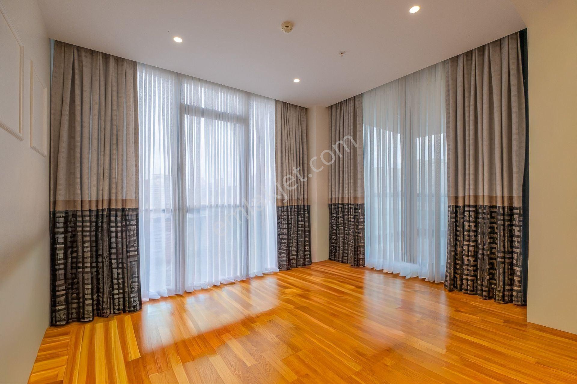 Bahçeşehir Park 'ta Özel Dizaynlı Satılık 4.5 +1 Daire - Görsel 11
