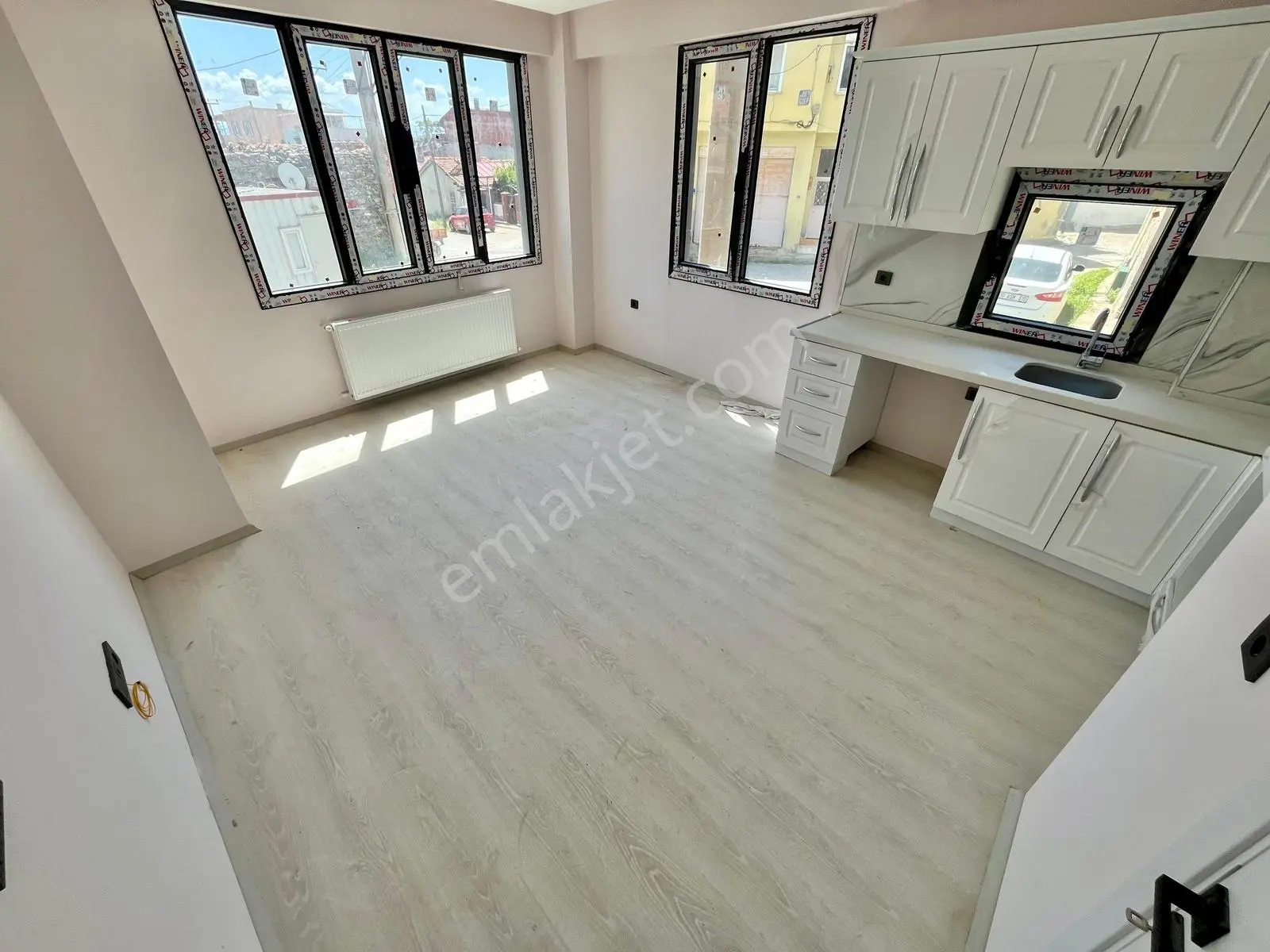 Gümüş'den Zeytinli'de Ön Cephe Kapalı Otoparklı Sıfır 2+1 Daire - Görsel 33