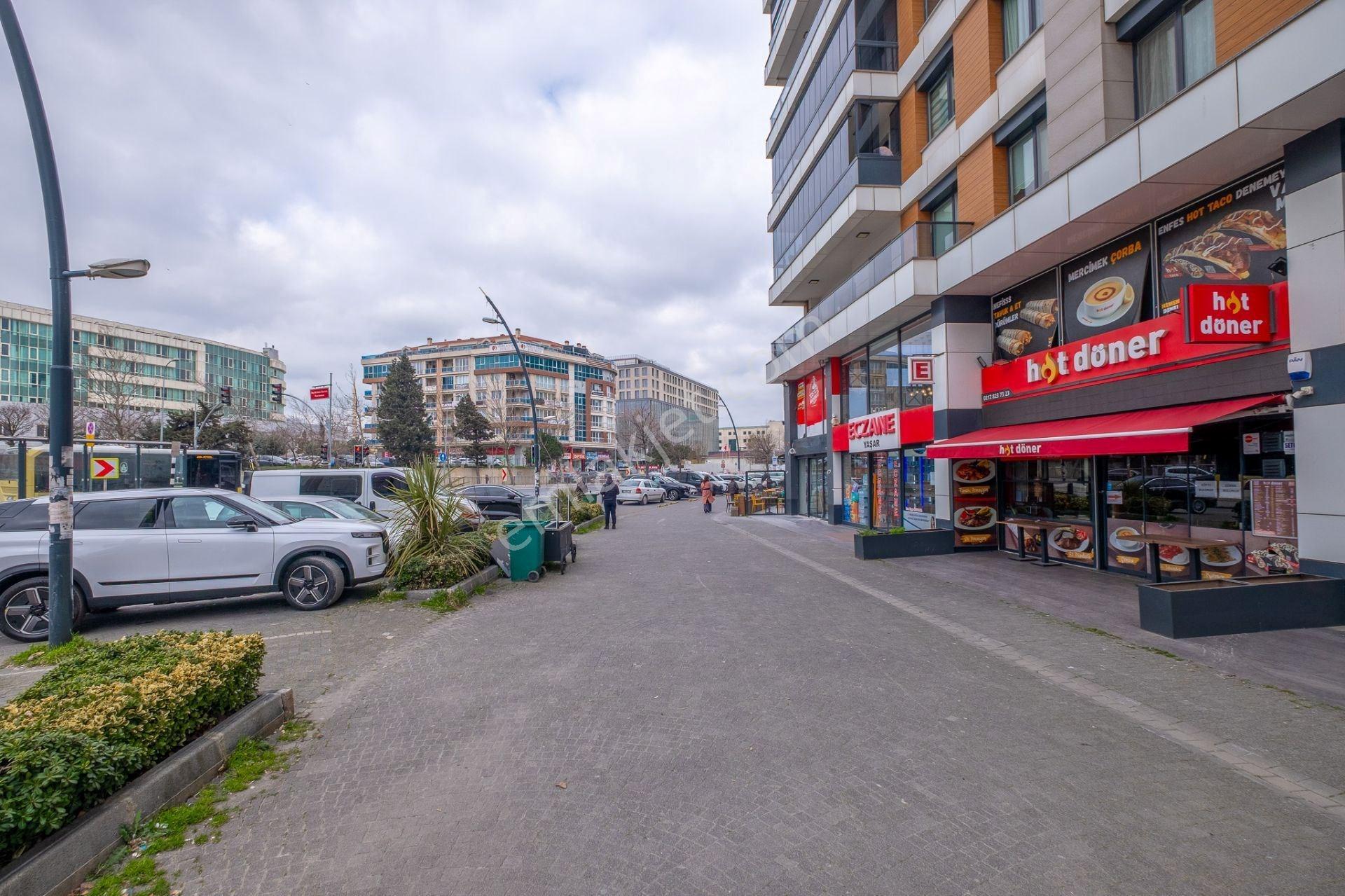Beylikdüzü Devlet Hastane Cepheli Eczane Kiracılı Satılık Dükkan - Görsel 16