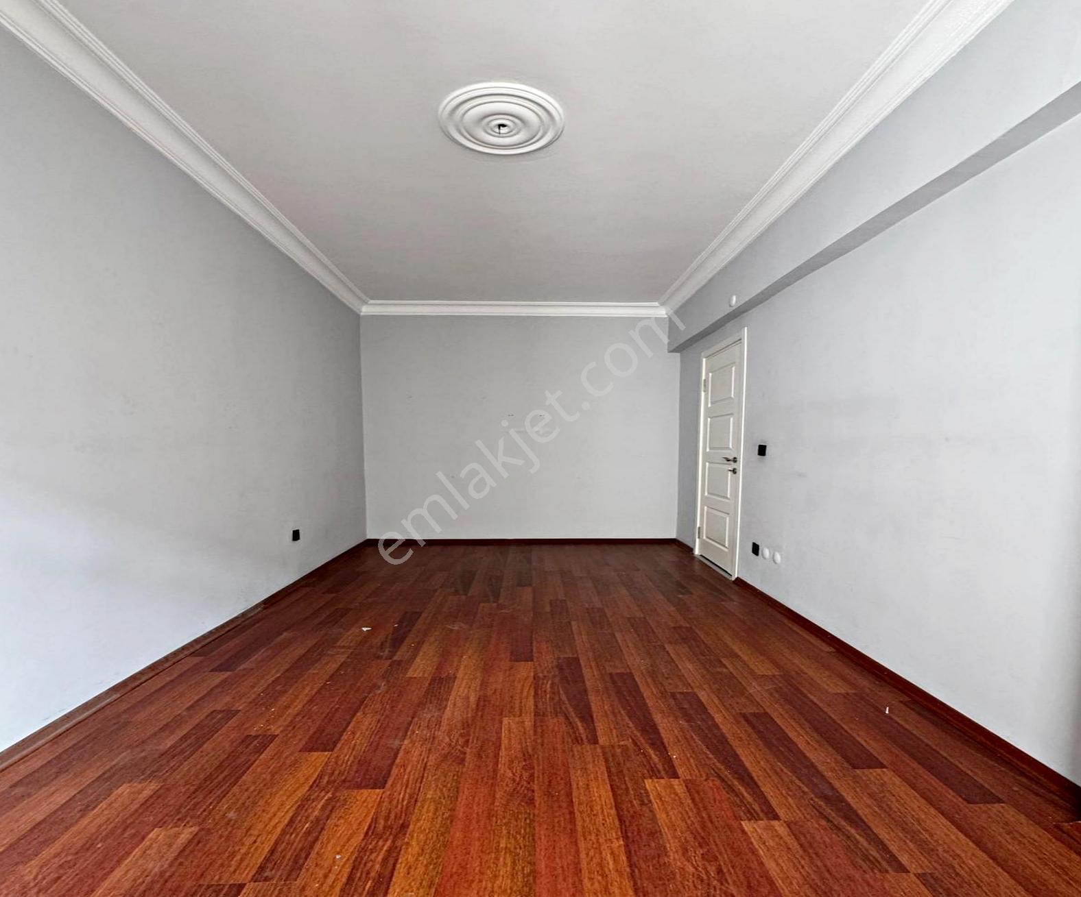 Beylikdüzü Barış Mahallesin De Masrafsız 3+1 Satılık Daire - Görsel 16