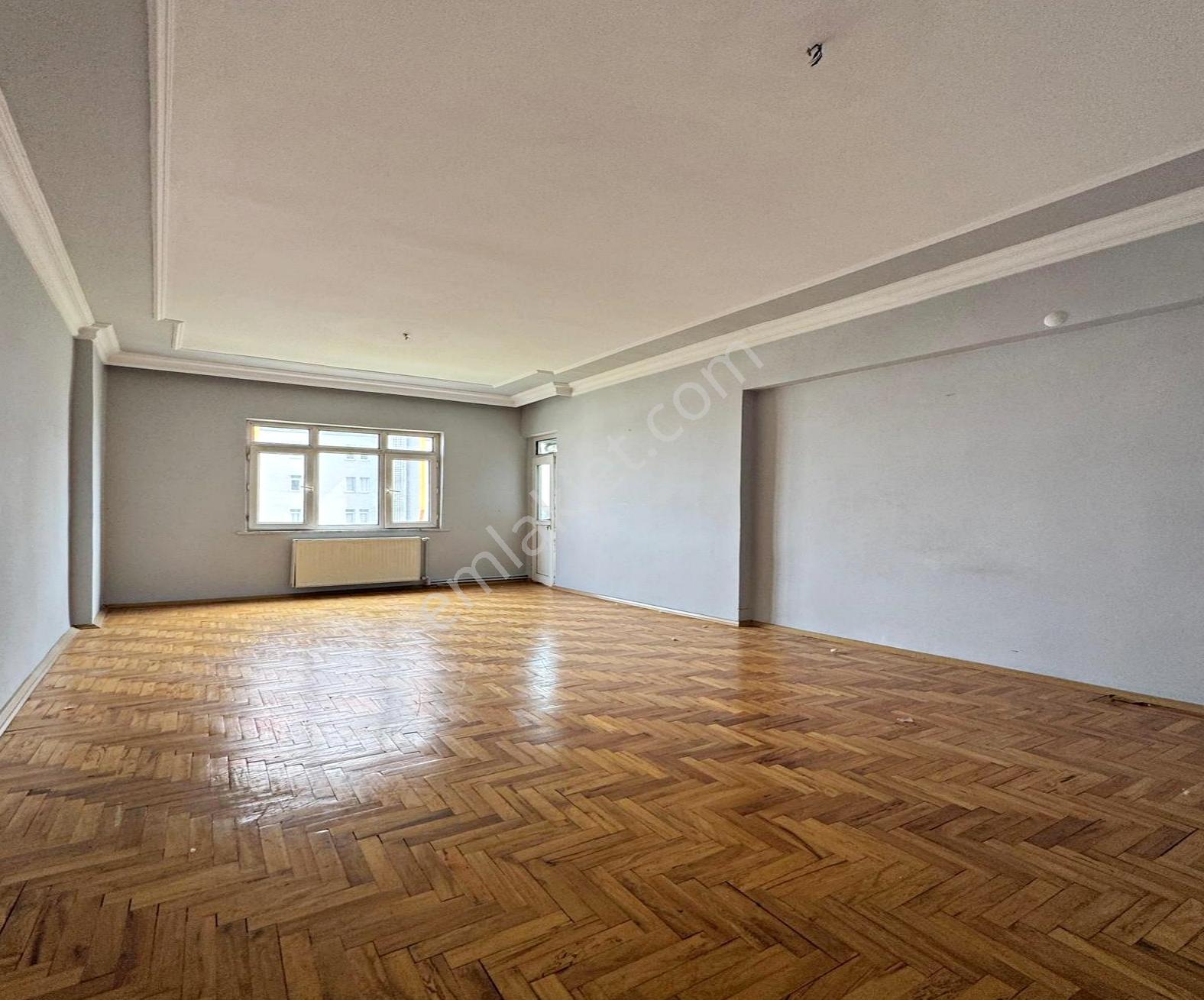 Beylikdüzü Barış Mahallesin De Masrafsız 3+1 Satılık Daire - Görsel 11