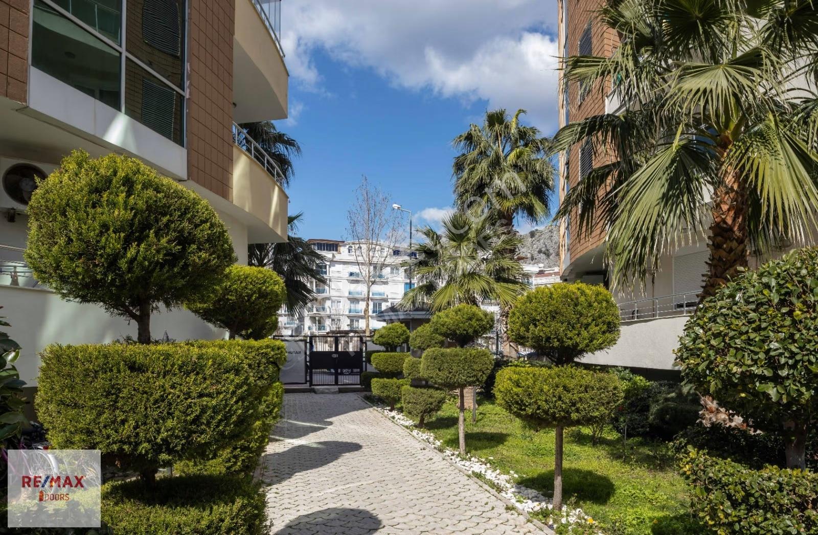 Konyaaltı Hurma Naturel Park Residence'de 2+1 Satılık Daire - Görsel 14