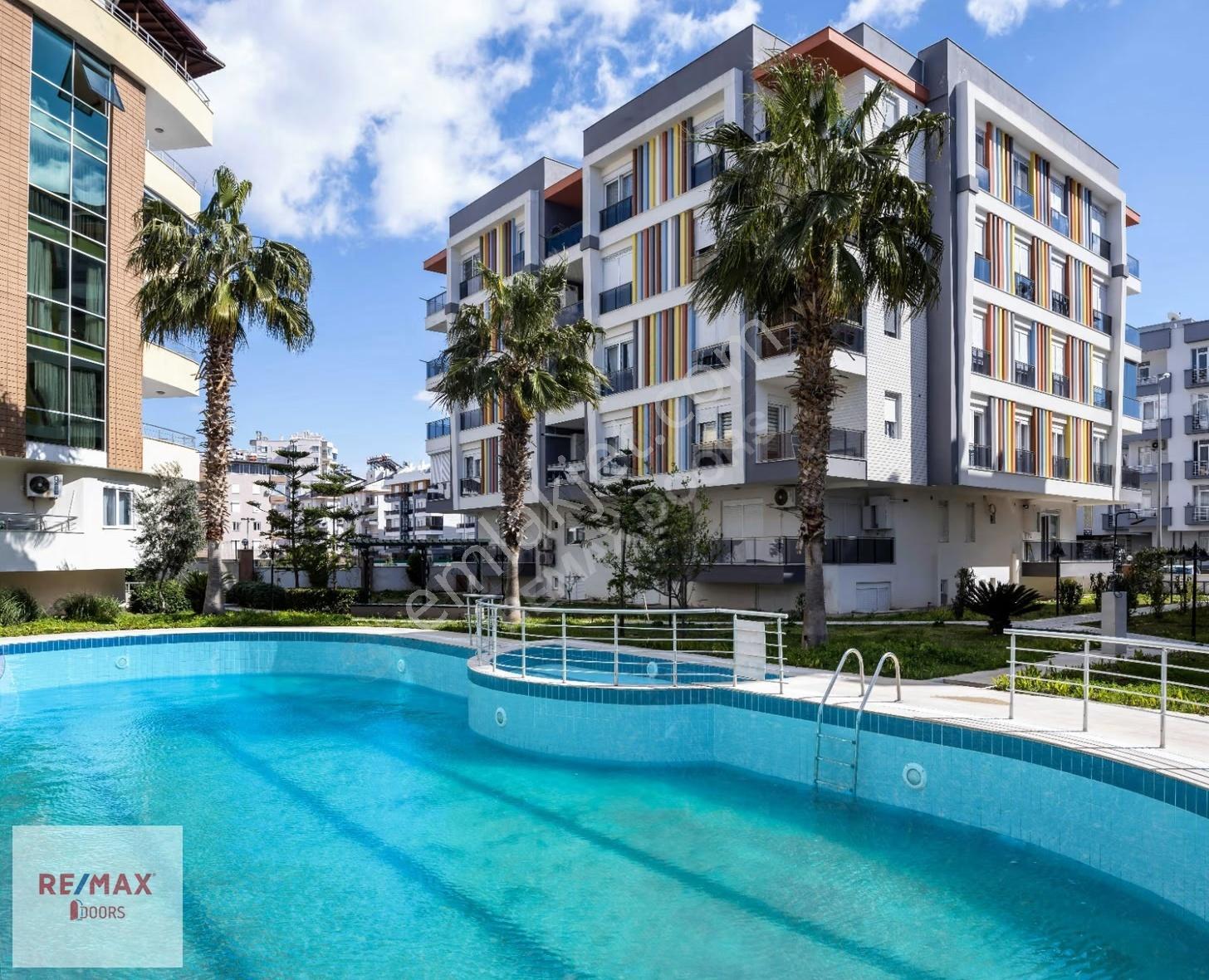 Konyaaltı Hurma Naturel Park Residence'de 2+1 Satılık Daire - Görsel 7