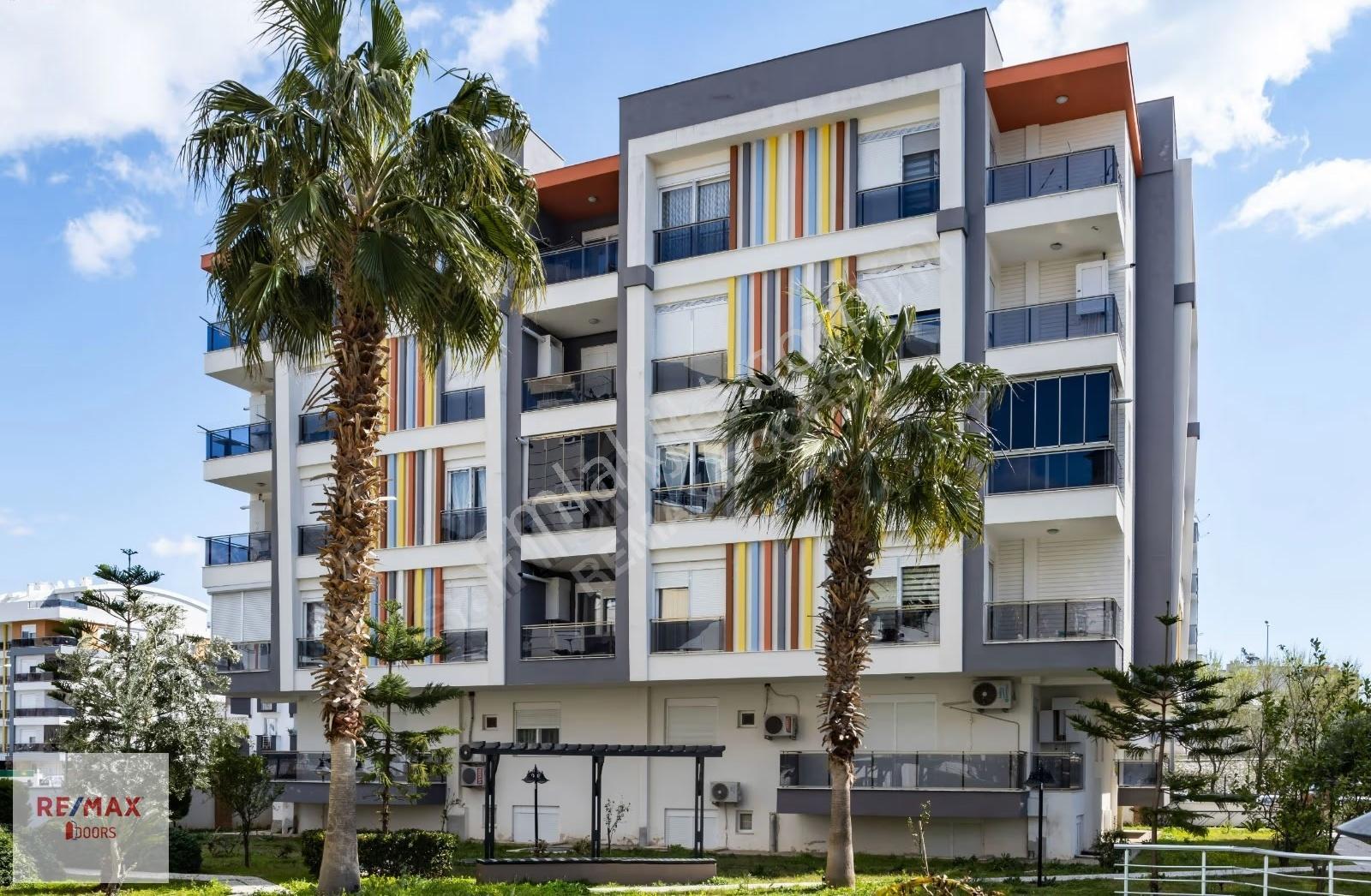 Konyaaltı Hurma Naturel Park Residence'de 2+1 Satılık Daire - Görsel 2