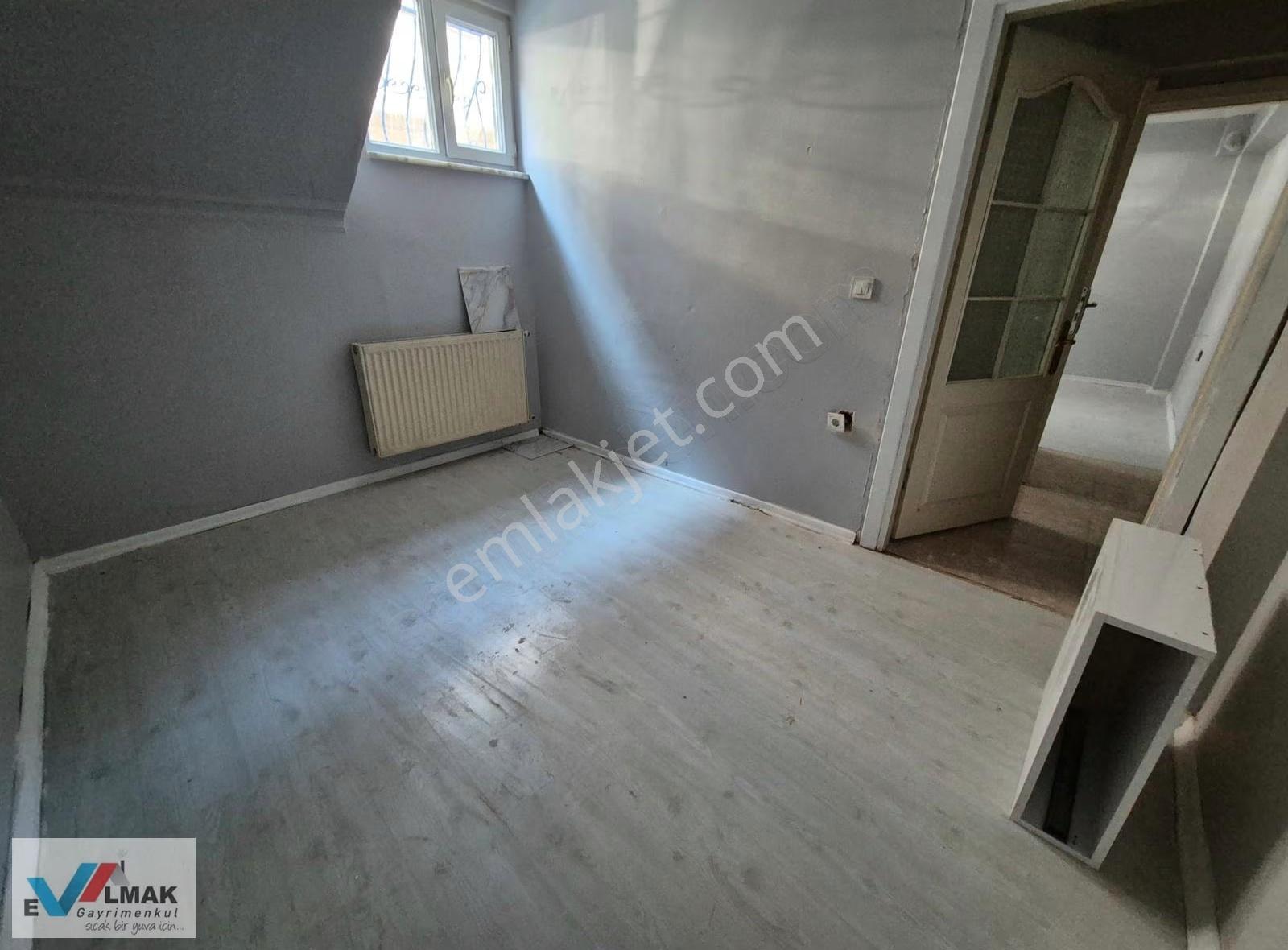 Evalmak'tan Söğütlüçeşme Mah.de Satılık 2+1 Bahçe Kat - Görsel 7