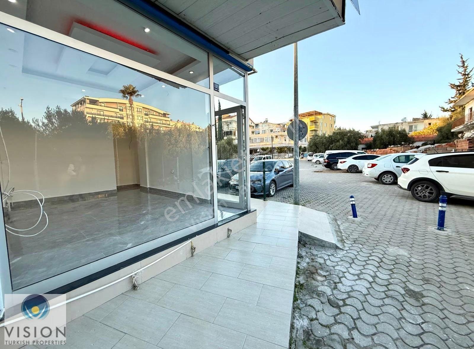 Didimde Tam Merkez Konumda İçi Sıfırlanmış Dükkan