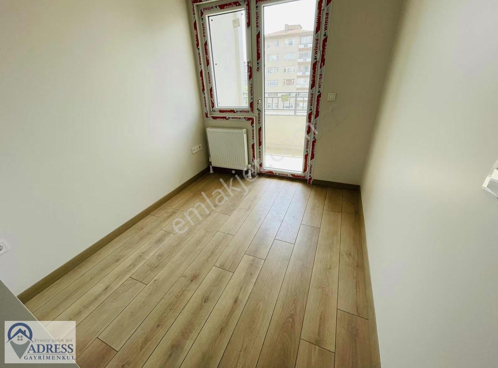Erenköy Minibüs Cad. Üzerinde Balkonlu Sıfır Daire - Görsel 9