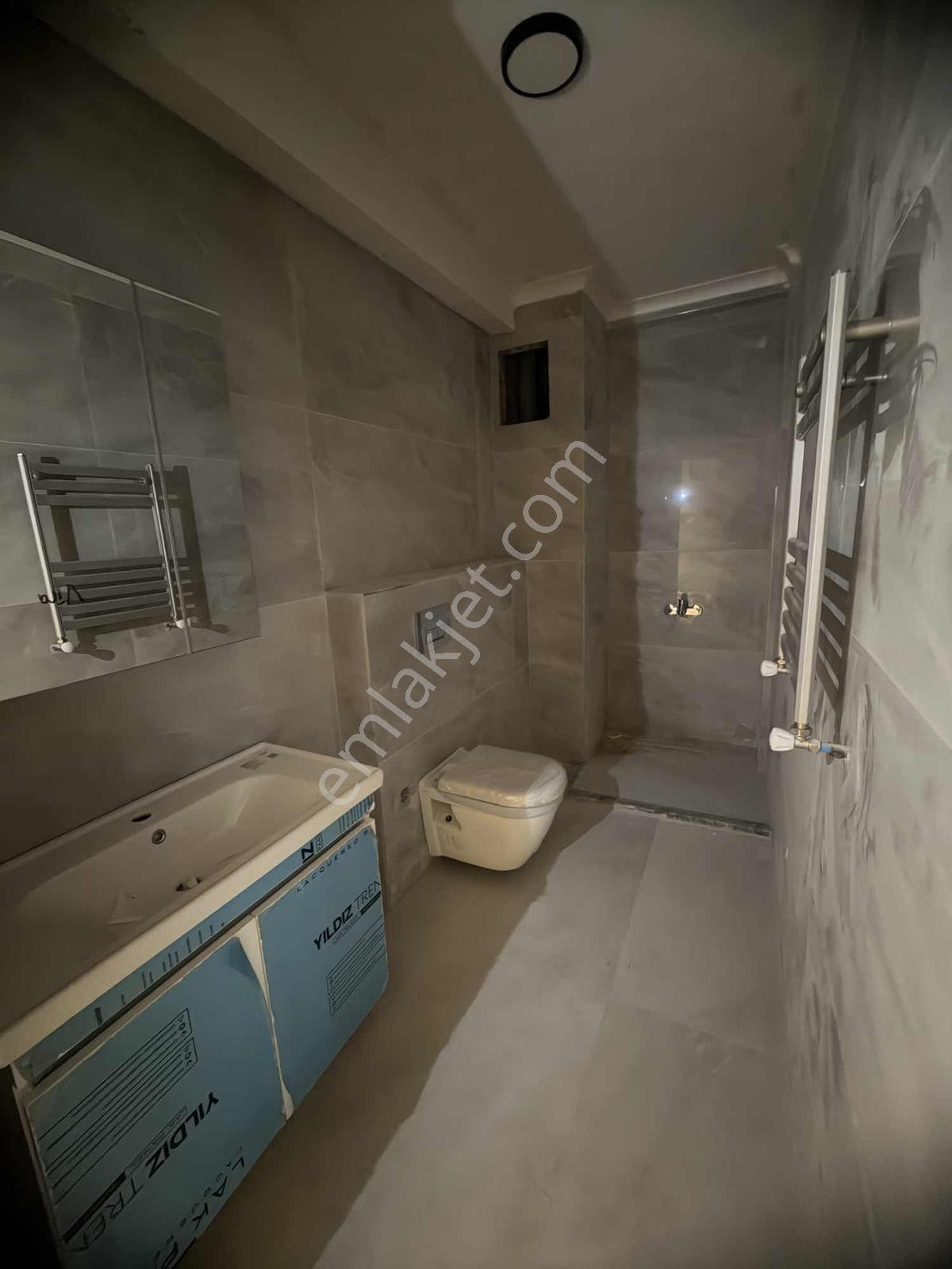 Altunizade'de Merkezi Konumda Sitede Yeni Yaşam... Net 90 M2 3+1 - Görsel 21