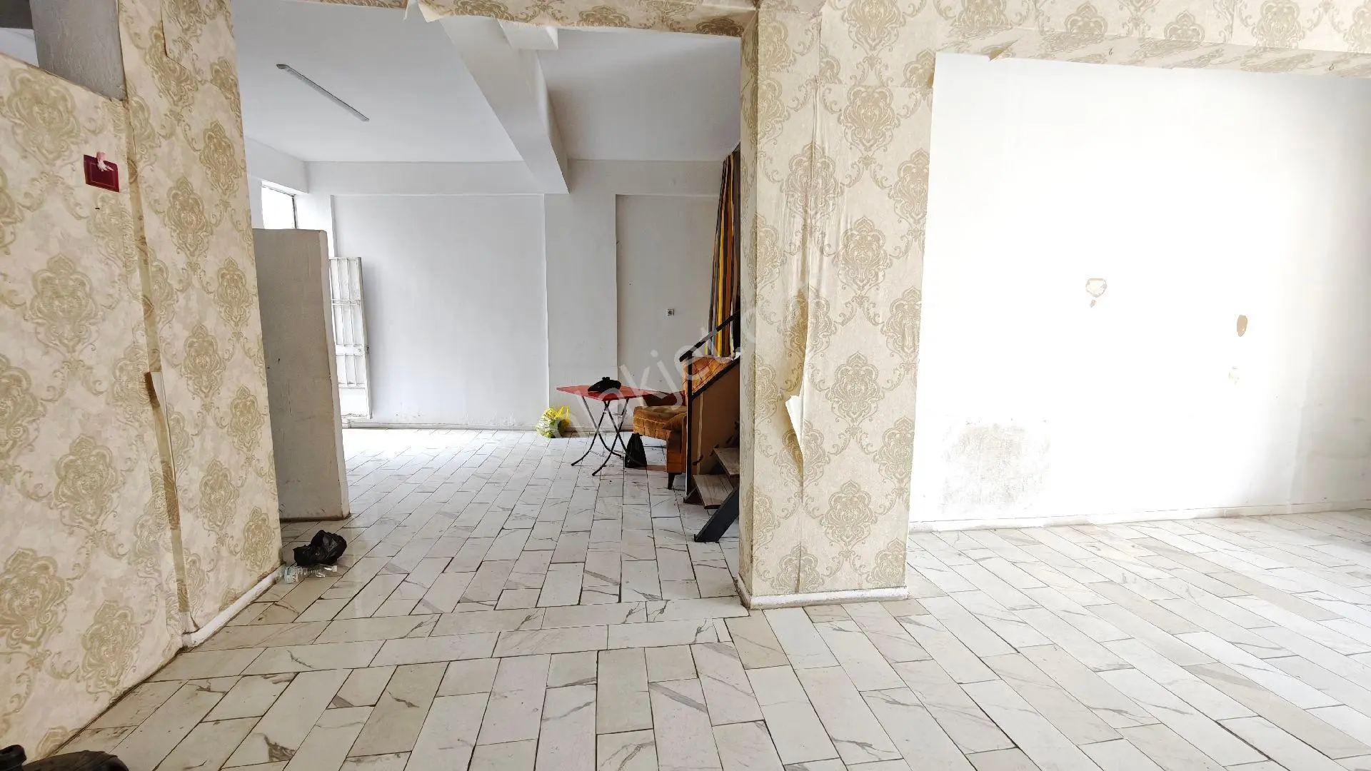 Devlet Hastanesi Yanı İyi Konumlu Dükkan - Görsel 4