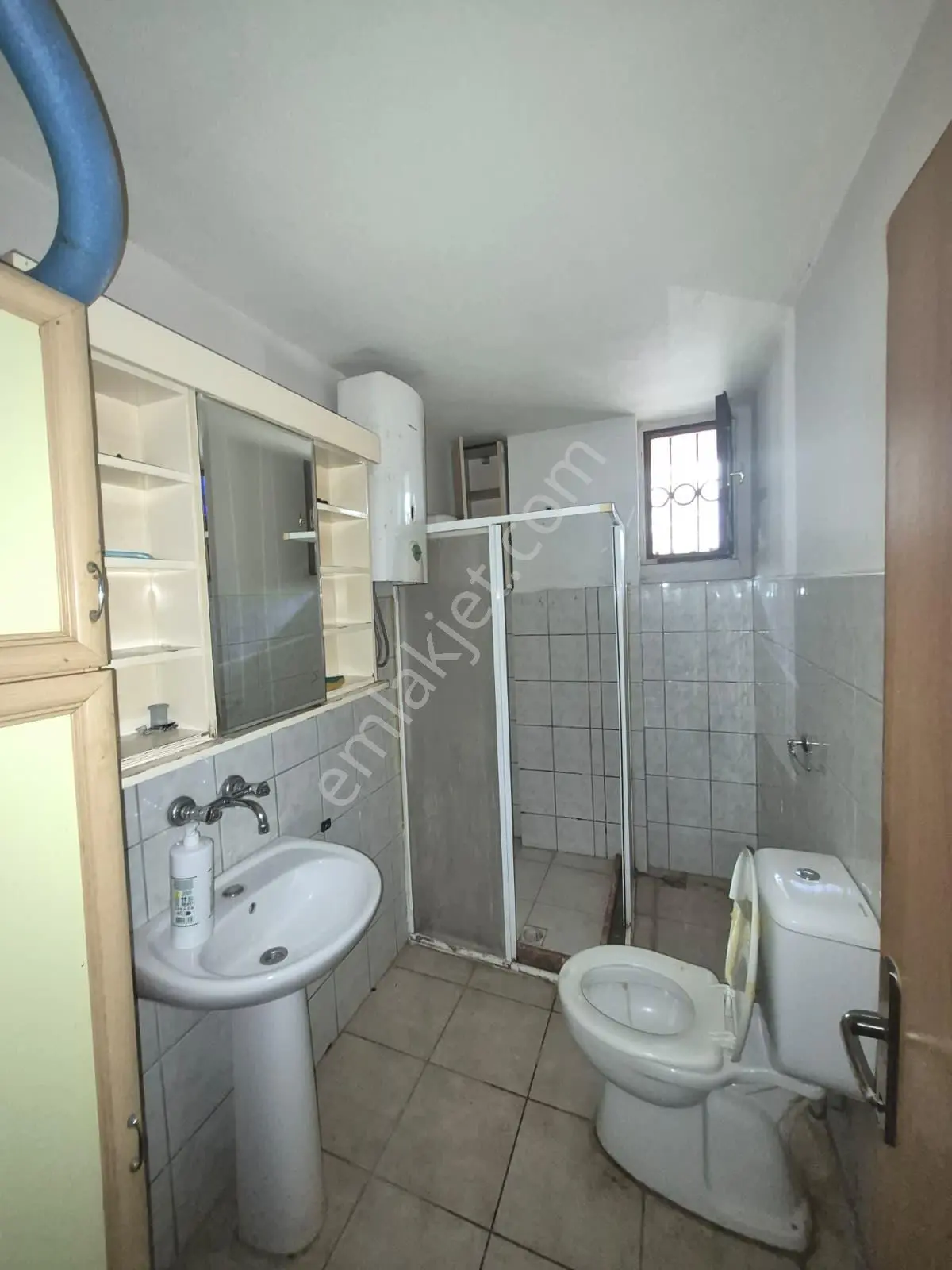 Alanya Güller Pınarı Mahallesi'nde 1+1 Kiralık Daire Bodrum Kat - Görsel 3