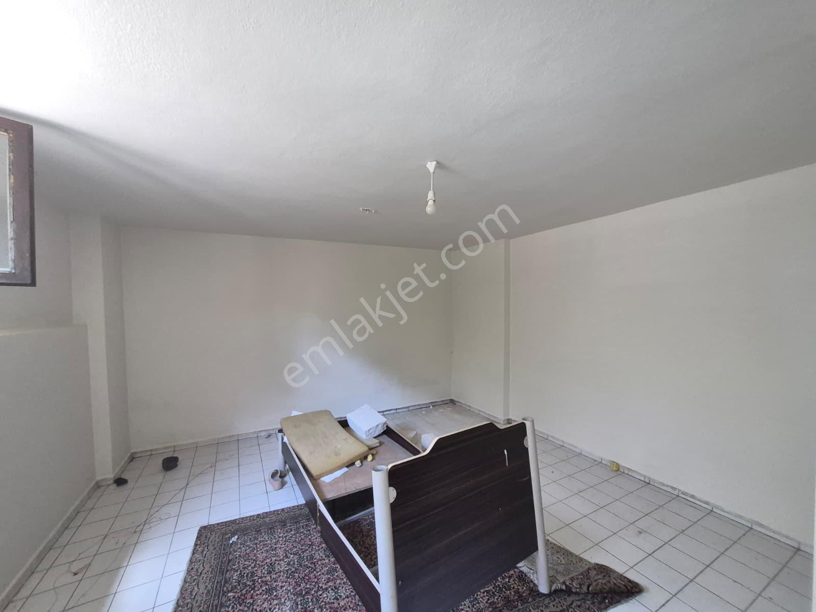 Alanya Güller Pınarı Mahallesi'nde 1+1 Kiralık Daire Bodrum Kat - Görsel 10
