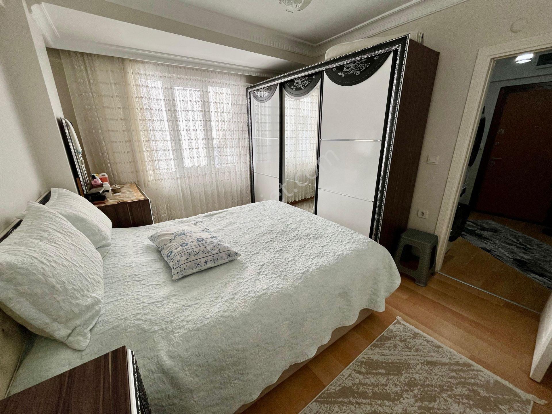 Loft'tan Söğütlüçeşme Mah 10 Yıllık Binada 4+2 150m2 Dublex Daire - Görsel 14