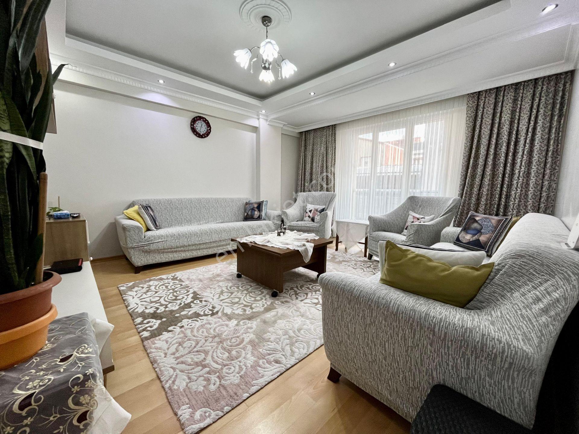 Loft'tan Söğütlüçeşme Mah 10 Yıllık Binada 4+2 150m2 Dublex Daire - Görsel 4