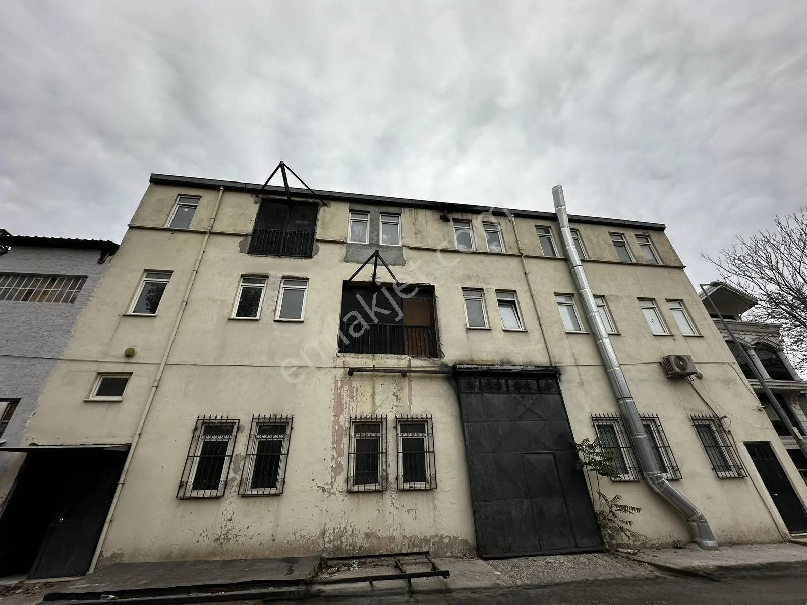 Mr Nilvest'ten Vişne Ticaret Bölgesinde Kiralık 180 M2 İş Yeri - Görsel 3