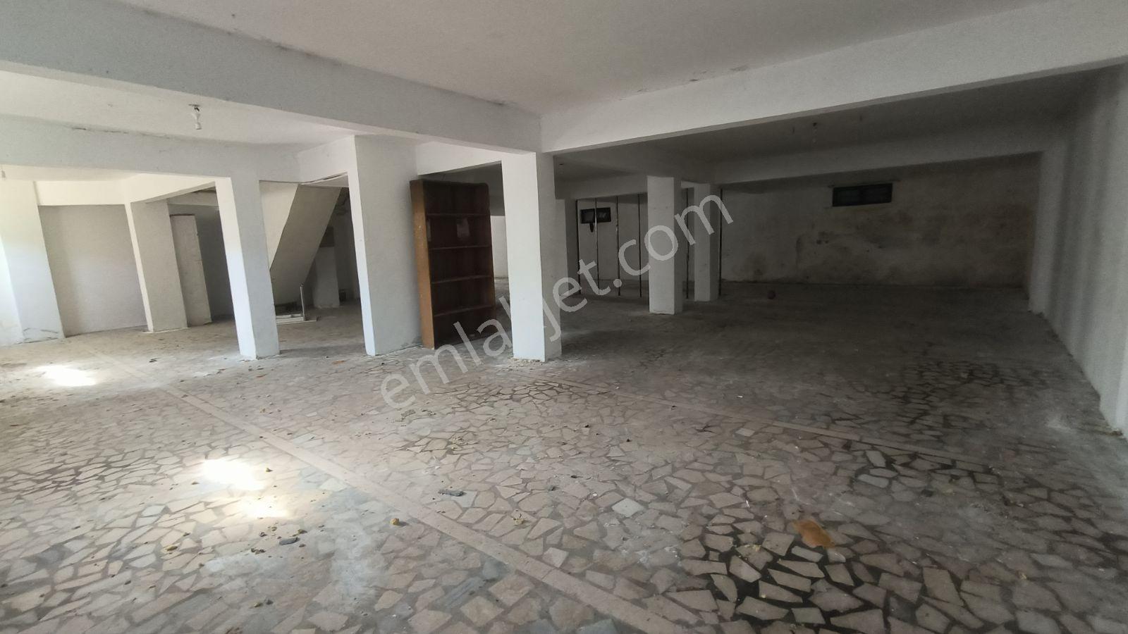 Master Realtor'den Eriklide 350 M2 Kiralık Depo - Görsel 7
