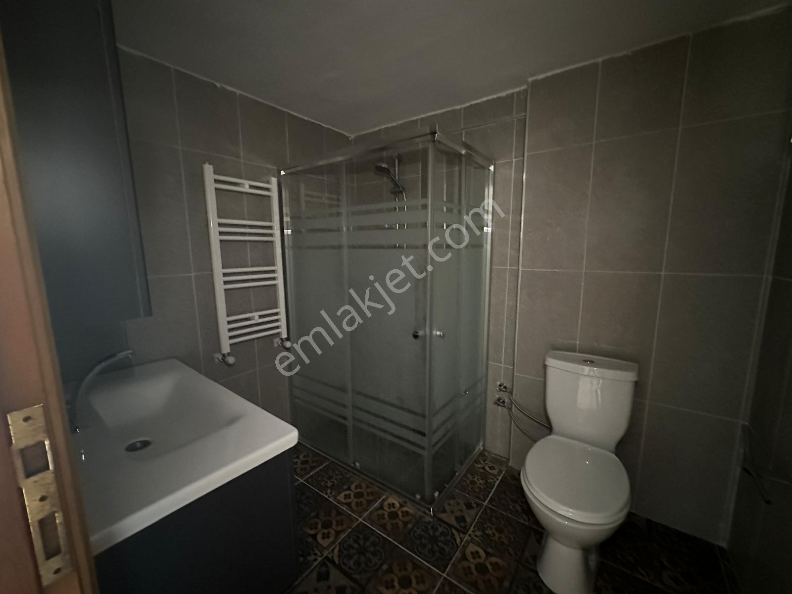 Karşıyaka Da Deniz Manzaralı Kiralık Daire - Görsel 14