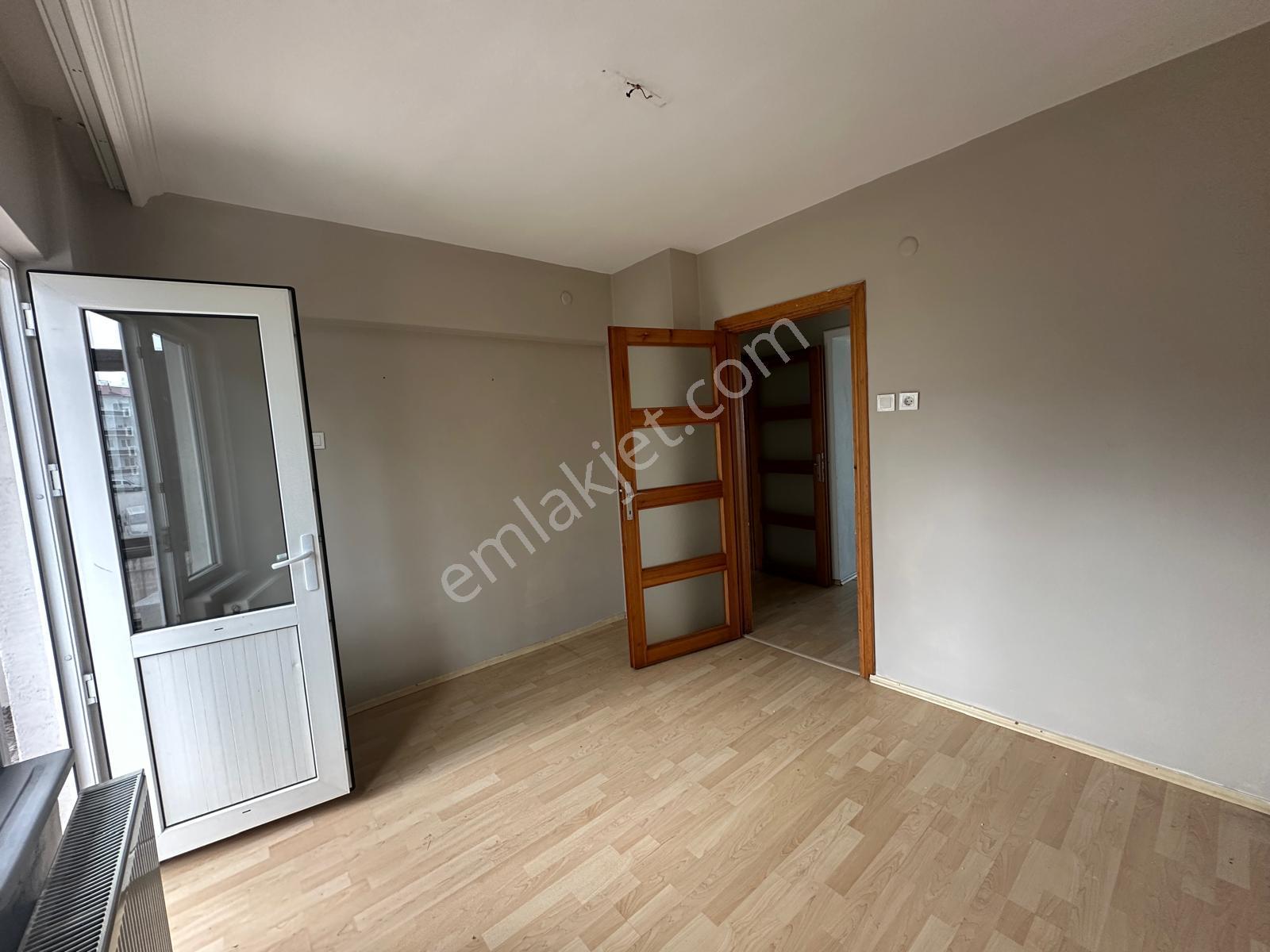Karşıyaka Da Deniz Manzaralı Kiralık Daire - Görsel 8