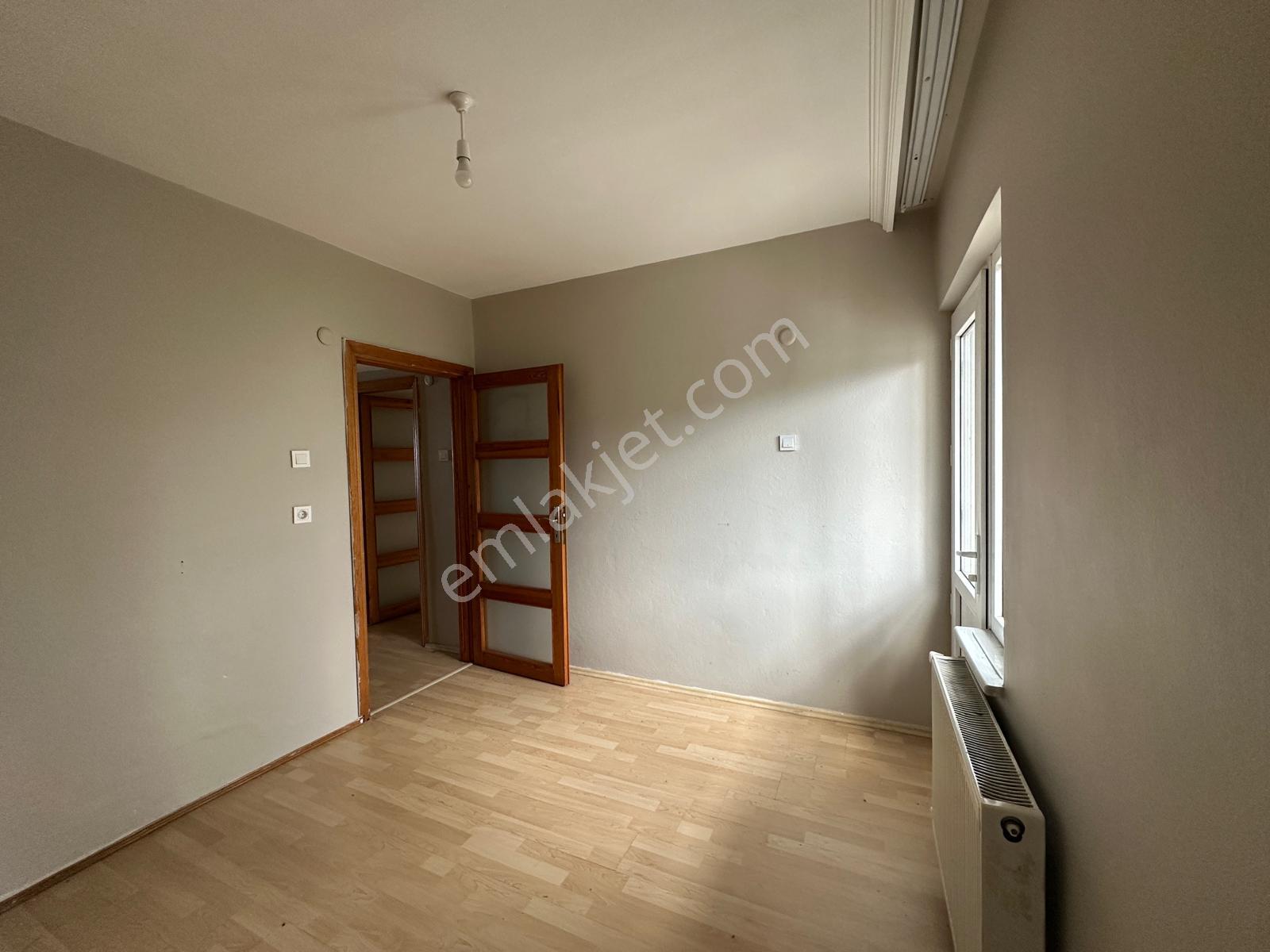 Karşıyaka Da Deniz Manzaralı Kiralık Daire - Görsel 12