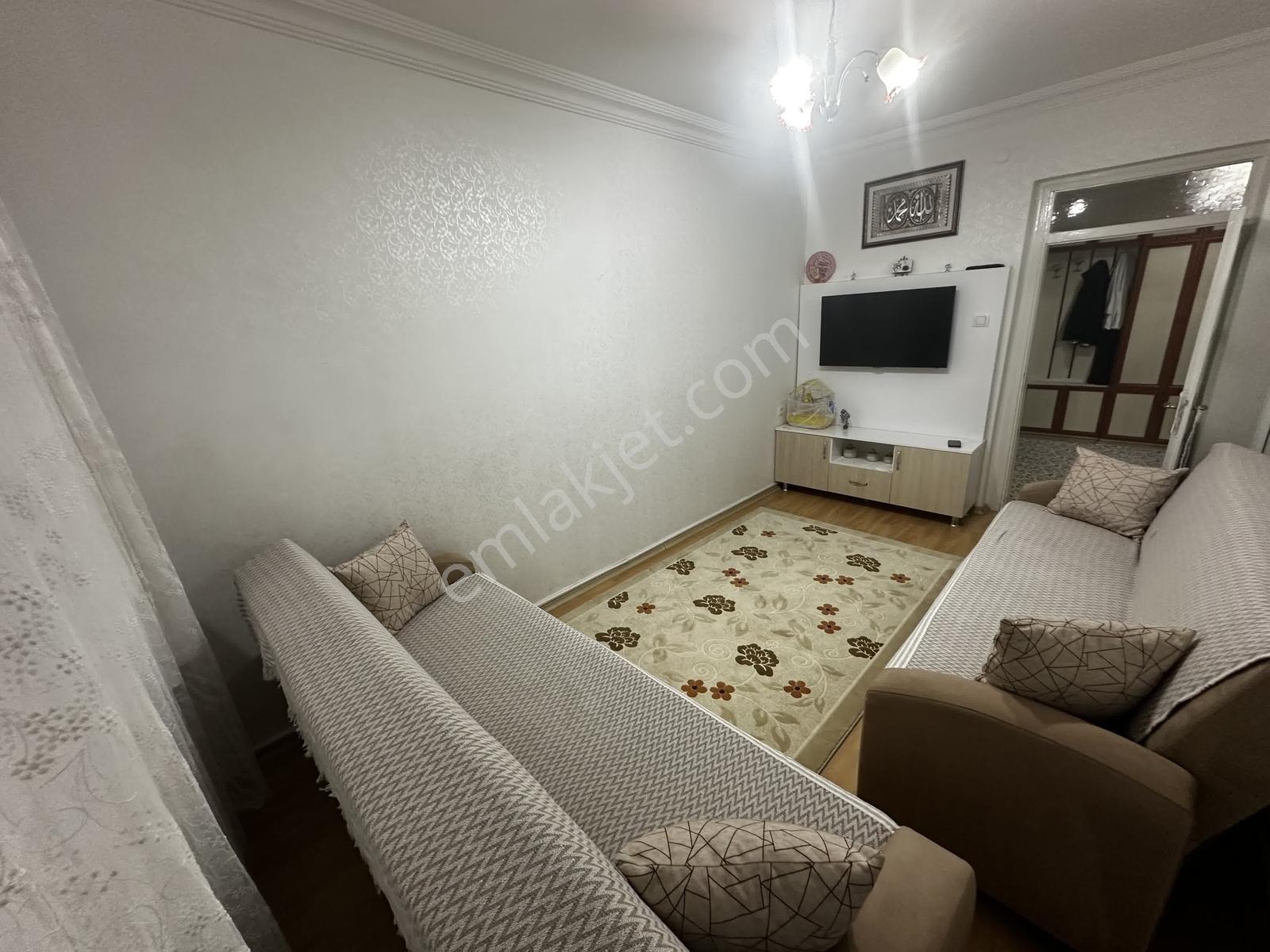 Gazikent Mahallesinde Satılık Geniş Bakımlı 3+1 Daire - Görsel 13